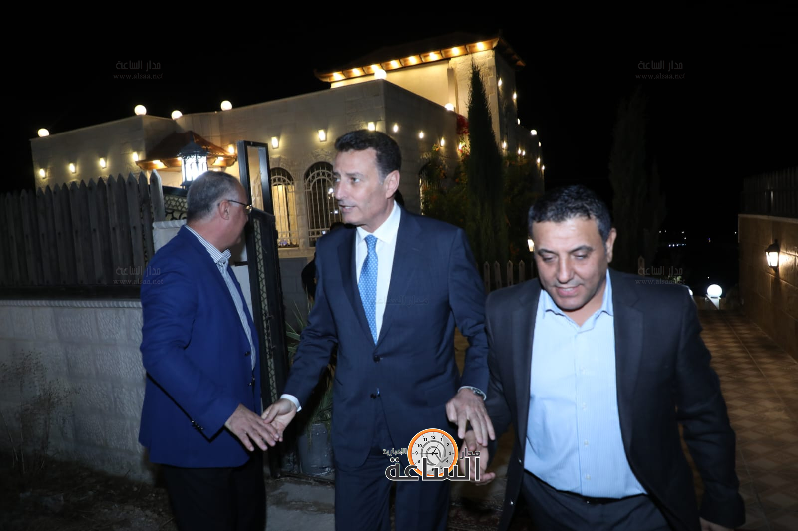 Madar Al-Saa Images 0.8357527454572355