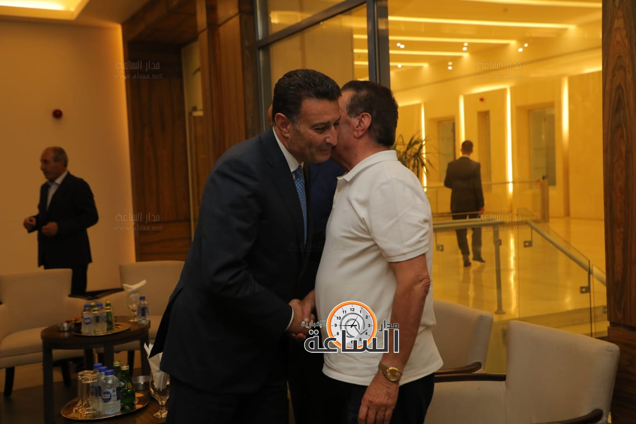 Madar Al-Saa Images 0.9171673374185256