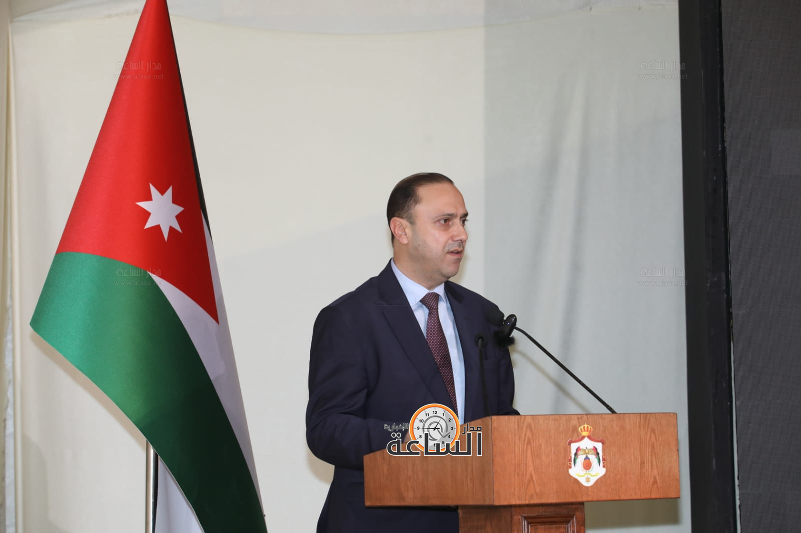 Madar Al-Saa Images 0.2367615237124696