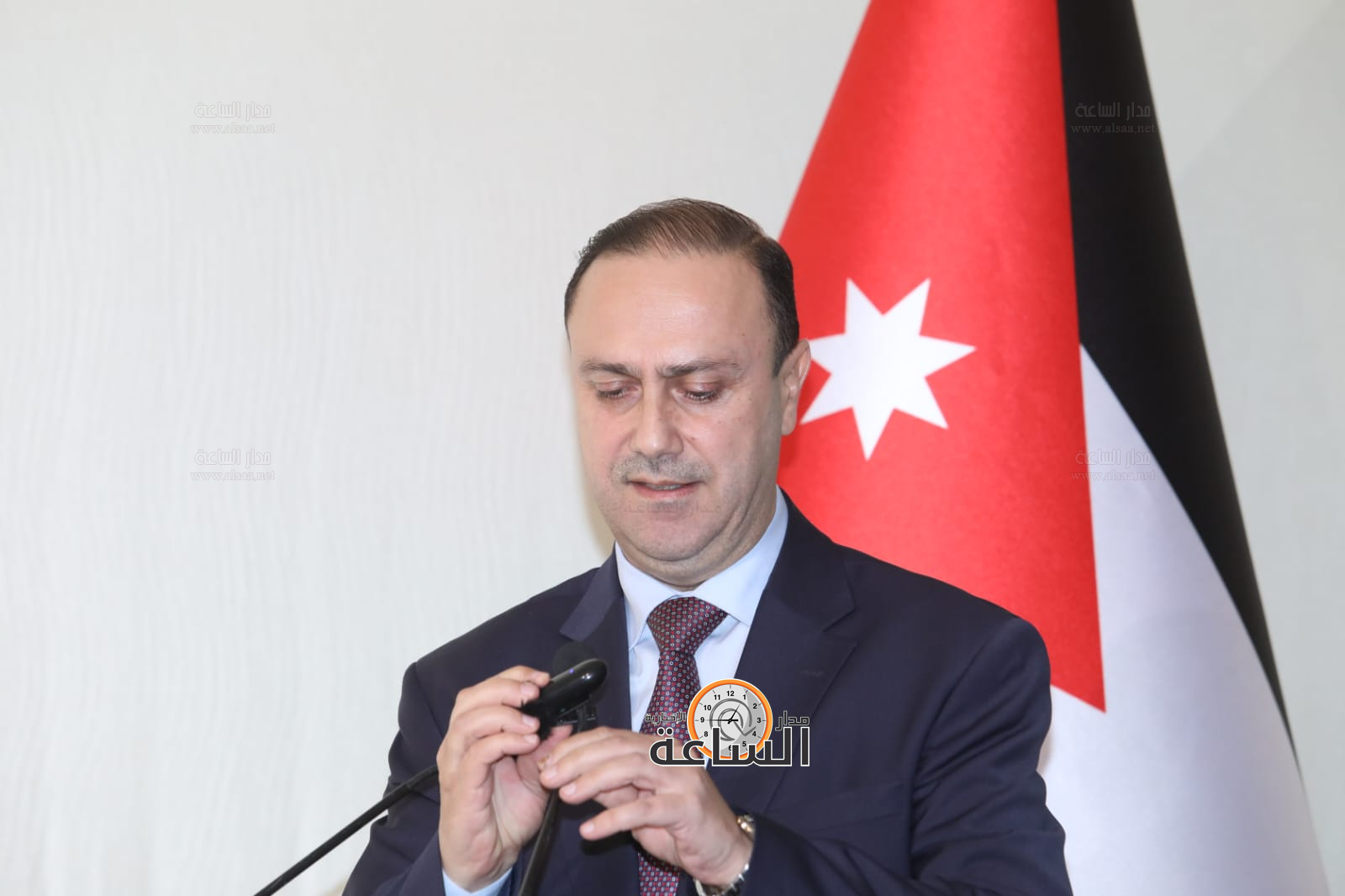 Madar Al-Saa Images 0.16354264789677142