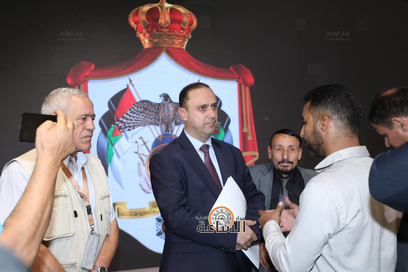 Madar Al-Saa Images 0.3346154719062244