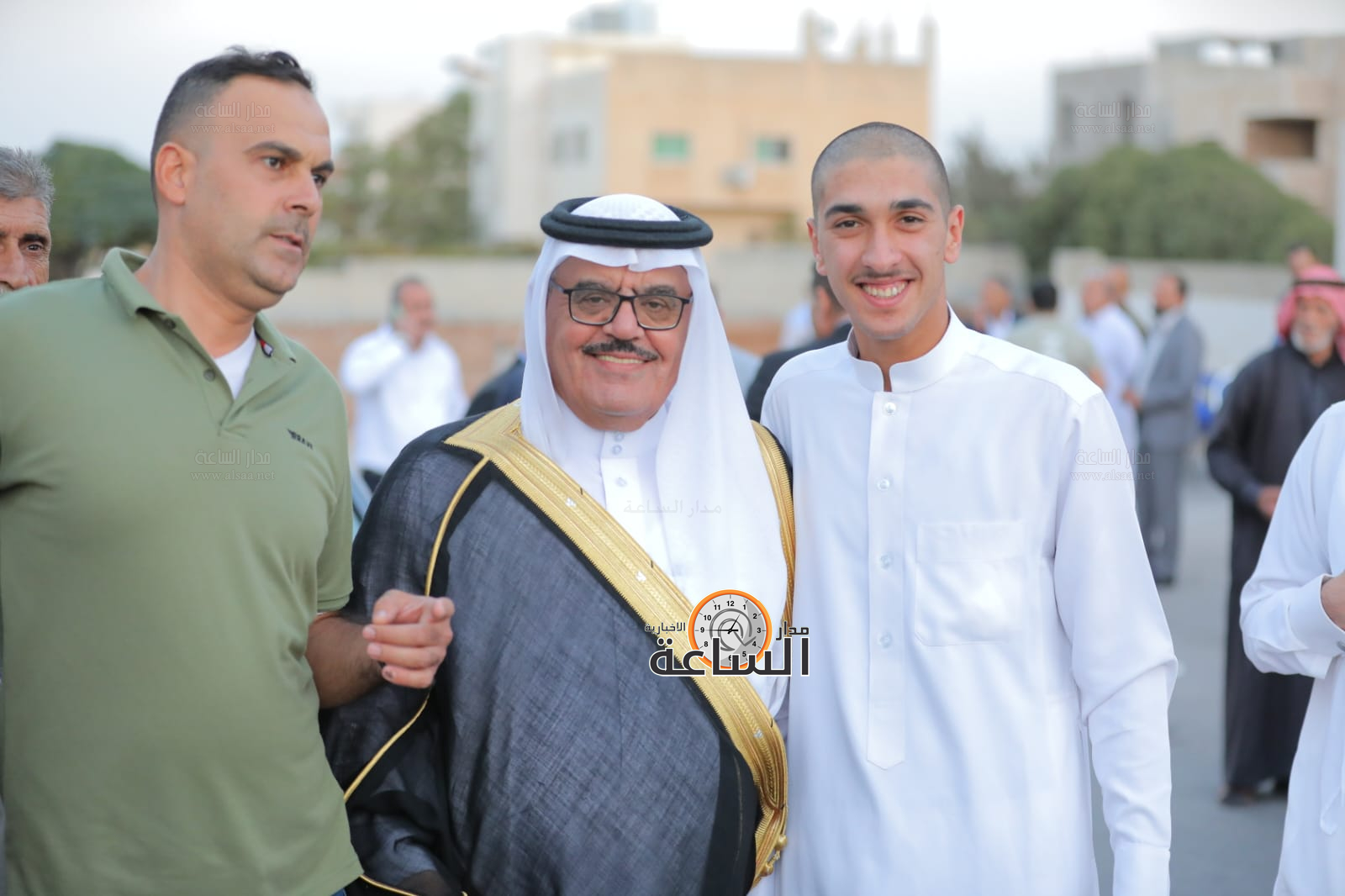 Madar Al-Saa Images 0.8349018339308922