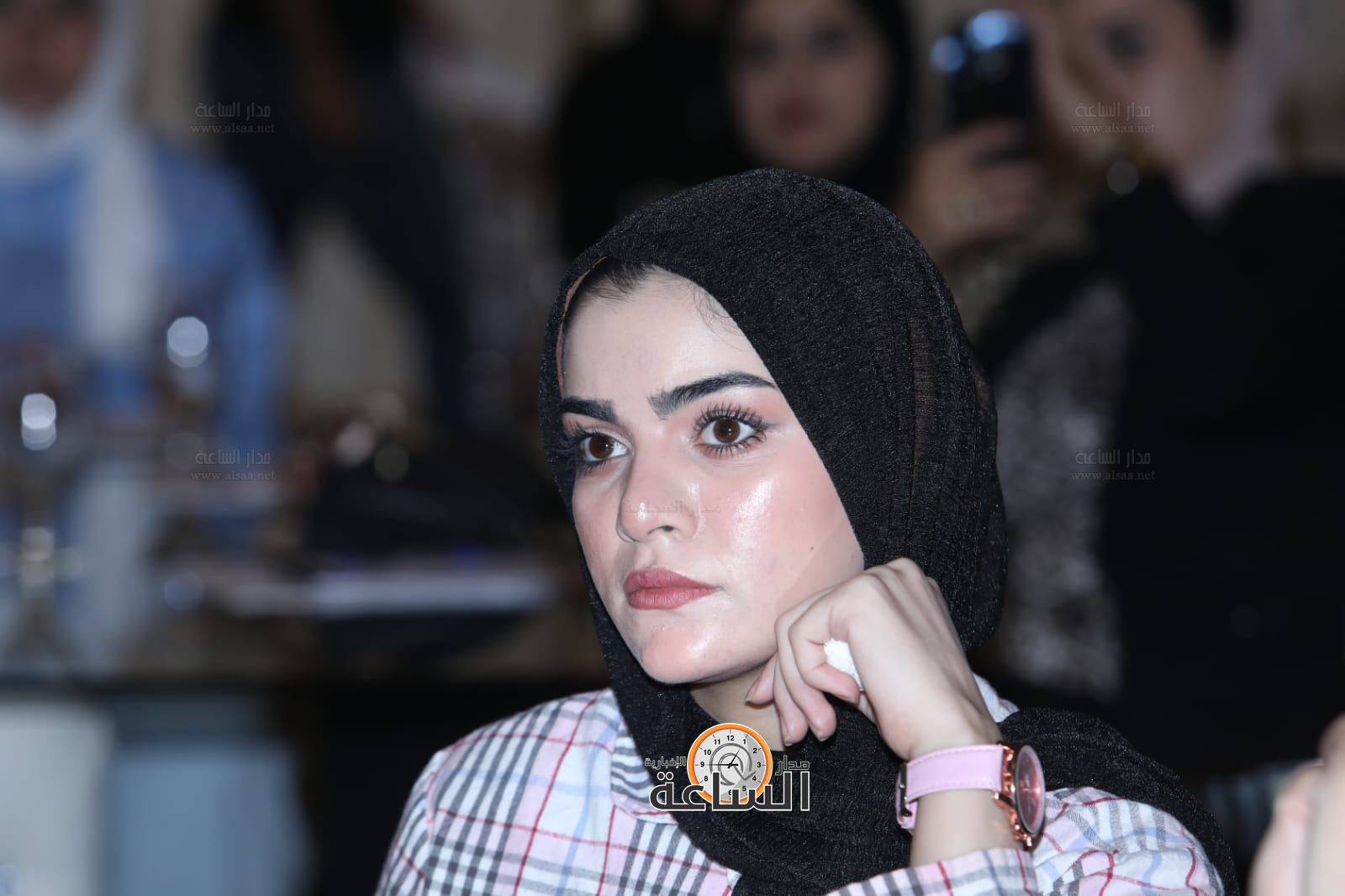 Madar Al-Saa Images 0.9765322339176234