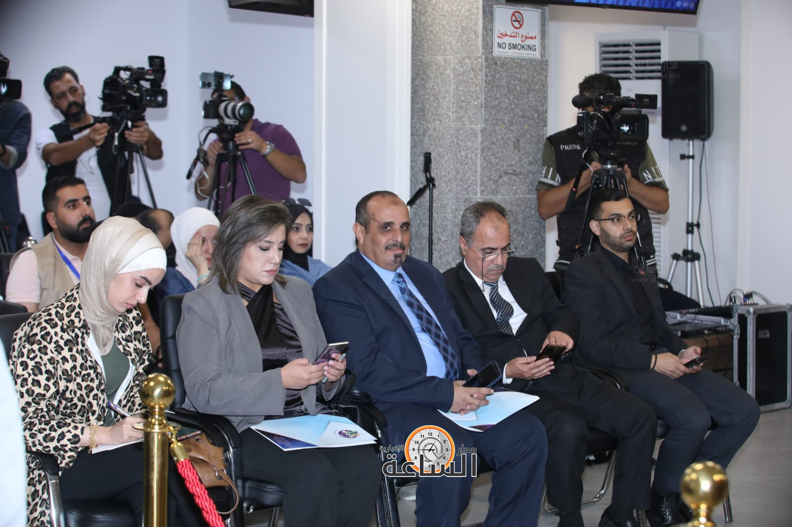 Madar Al-Saa Images 0.03574028426044307