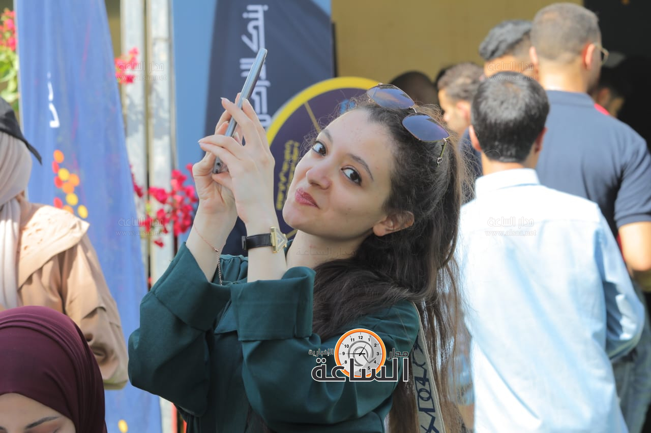 Madar Al-Saa Images 0.25799628148416587