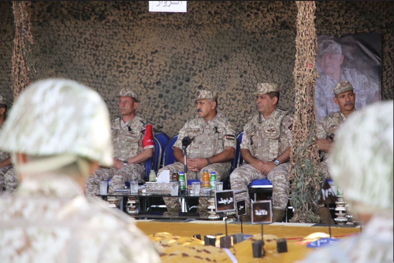 Madar Al-Saa Images 0.6642542358688397