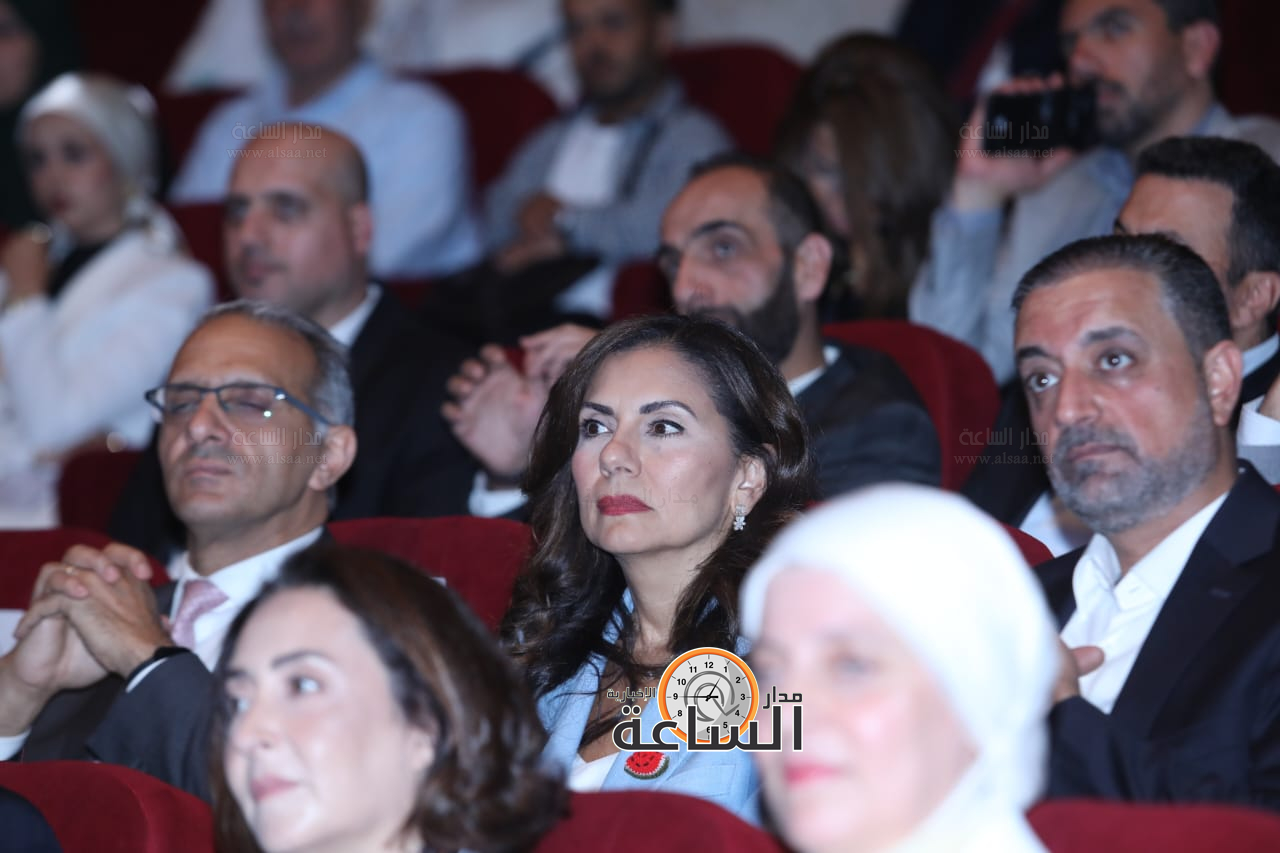 Madar Al-Saa Images 0.9757482838286422