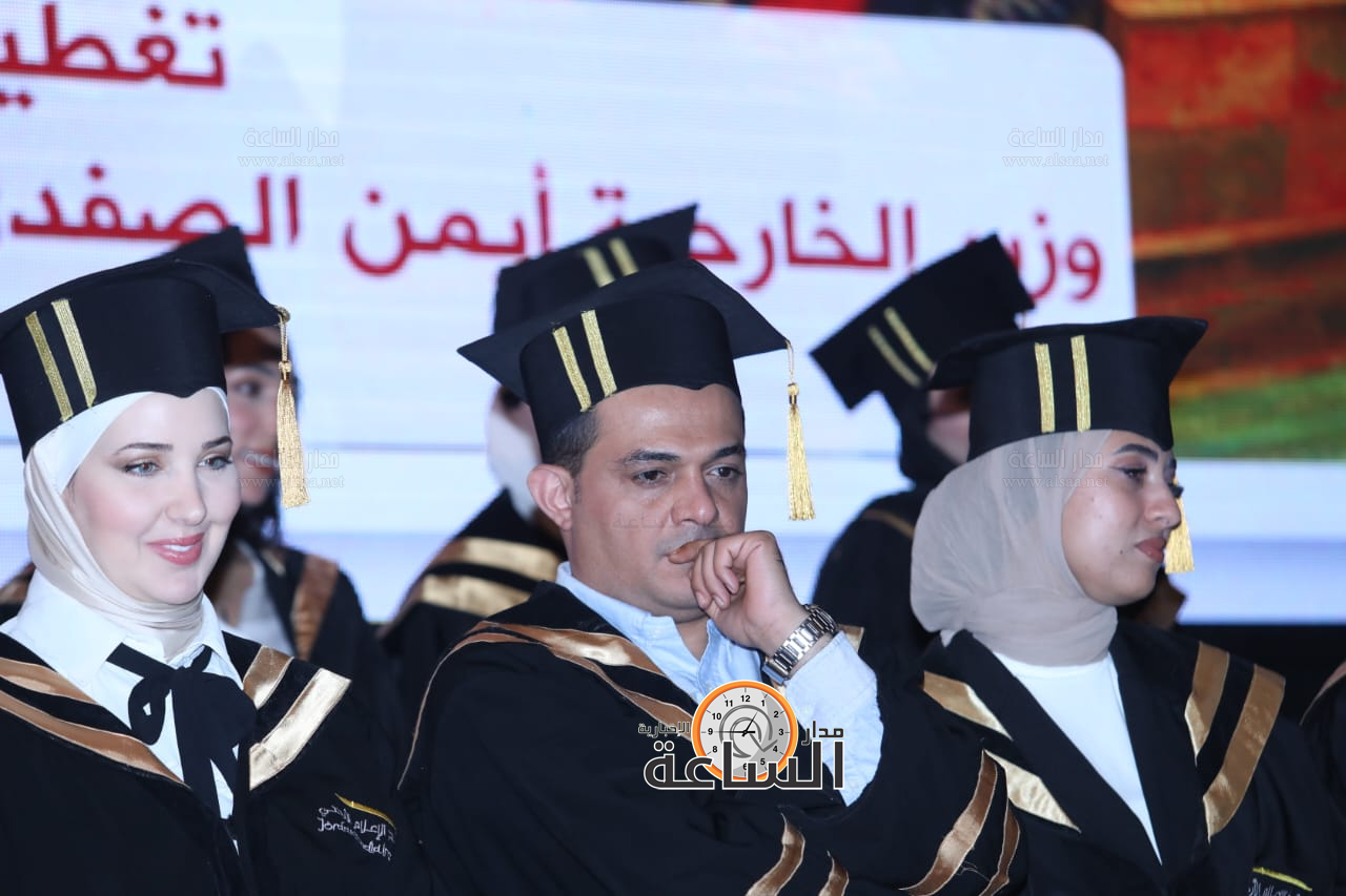 Madar Al-Saa Images 0.3690486400031958