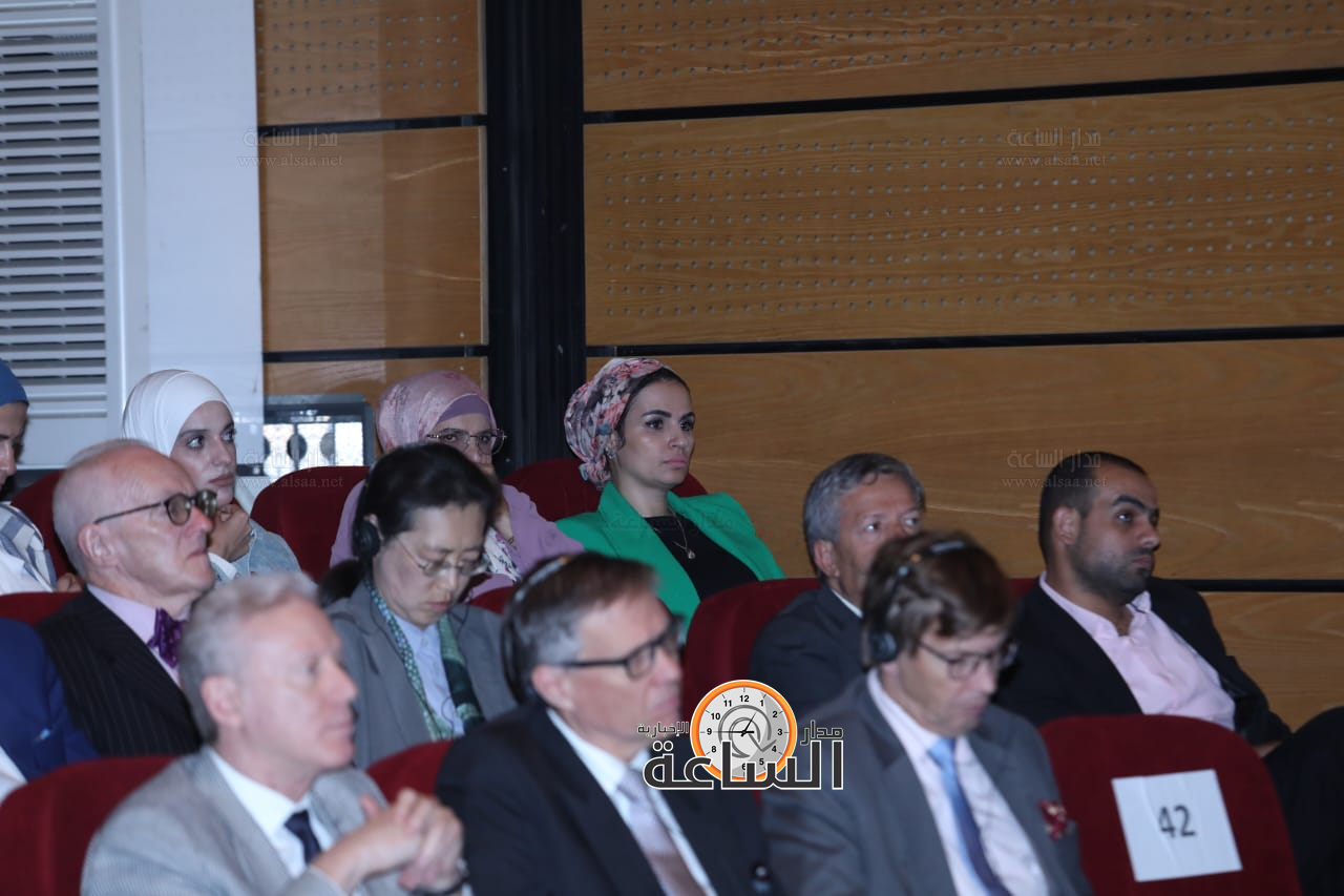 Madar Al-Saa Images 0.5680228733340043