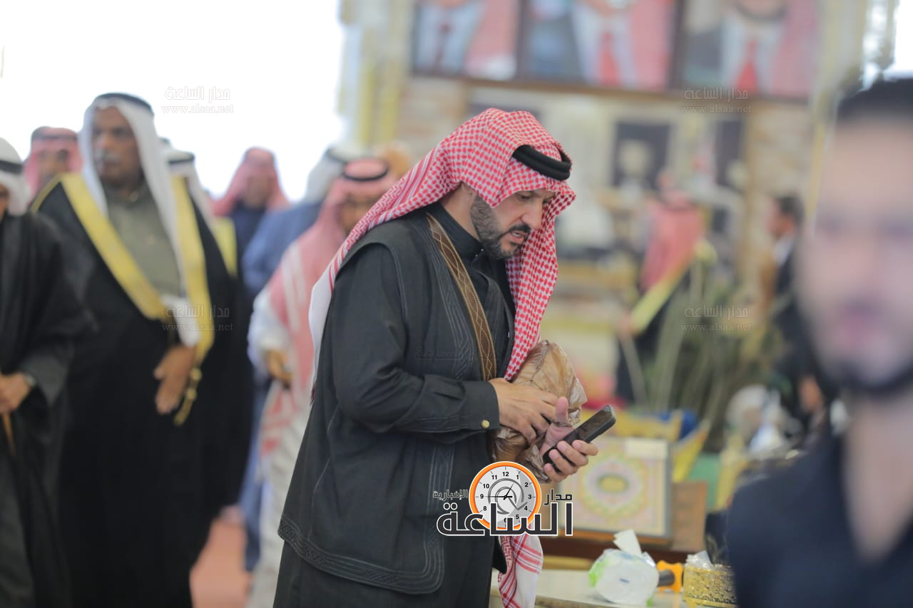 Madar Al-Saa Images 0.514928868785721