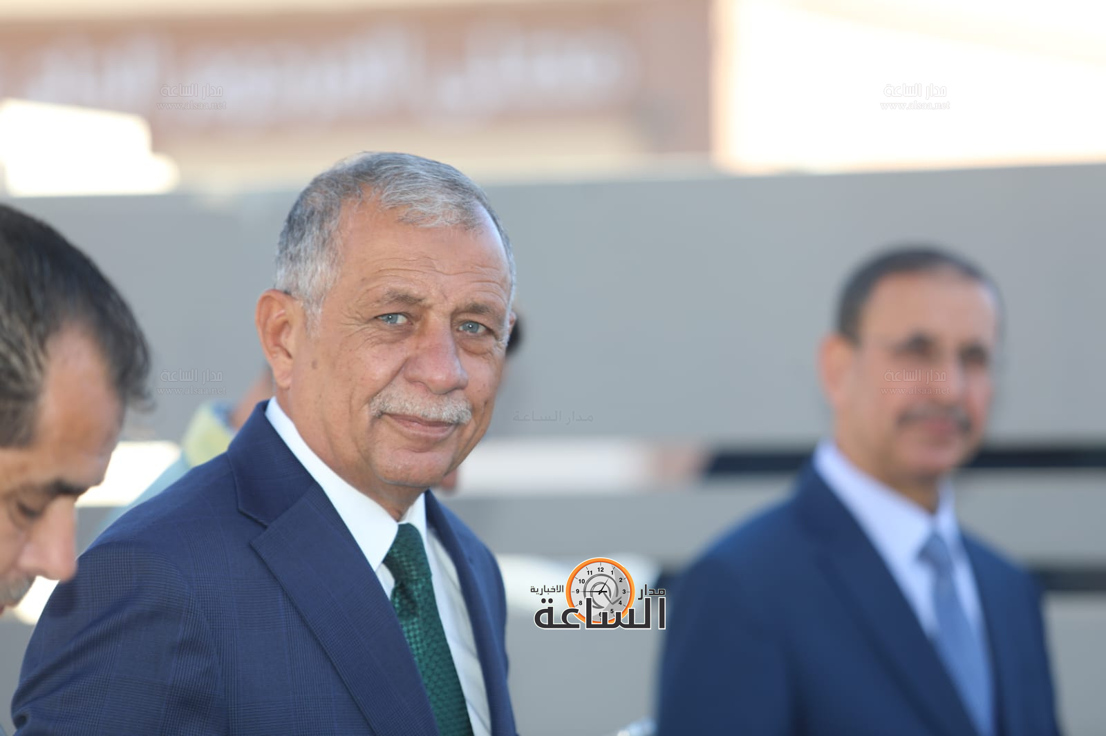 Madar Al-Saa Images 0.4236364546917477