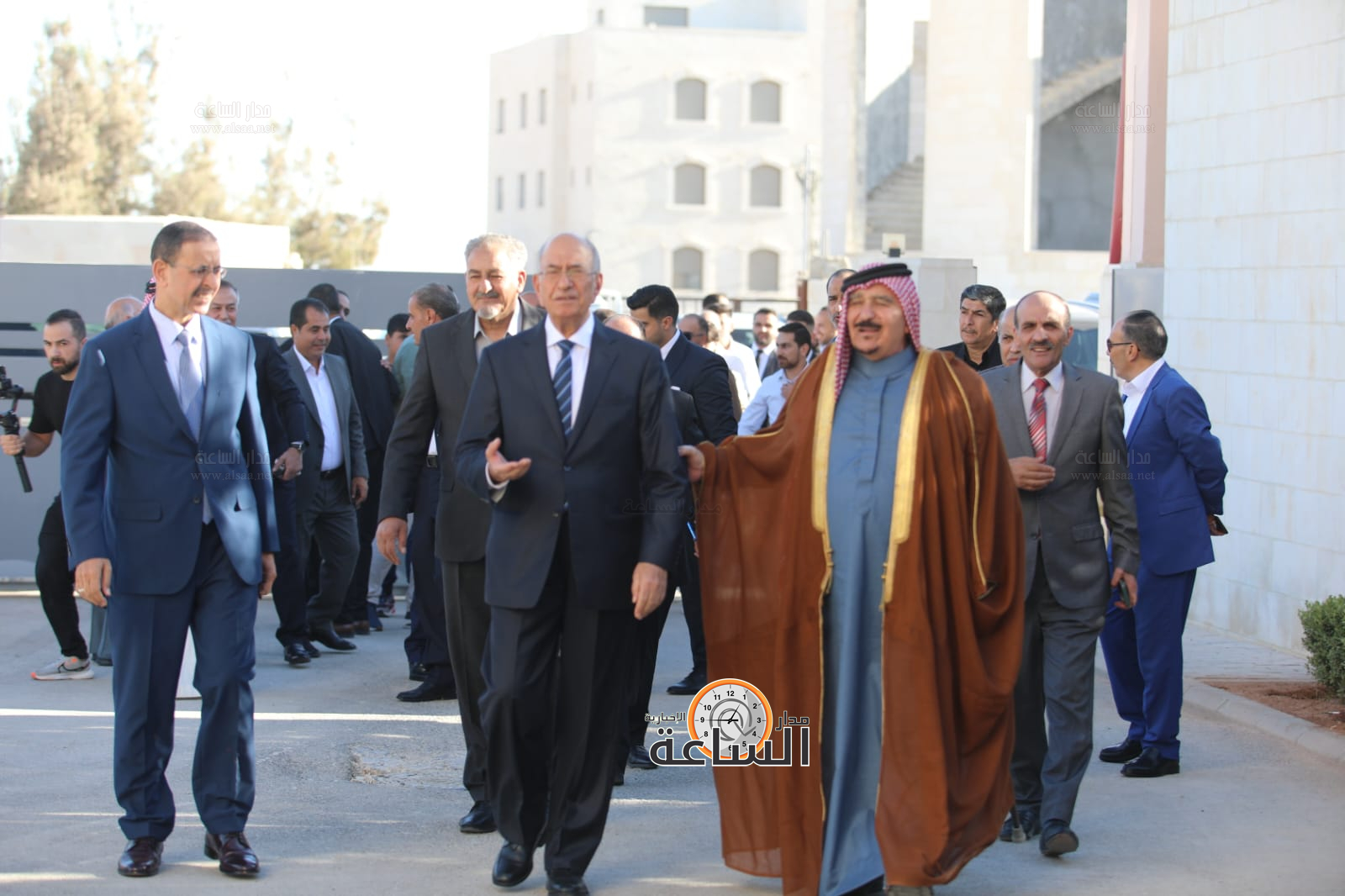 Madar Al-Saa Images 0.9898558677512848