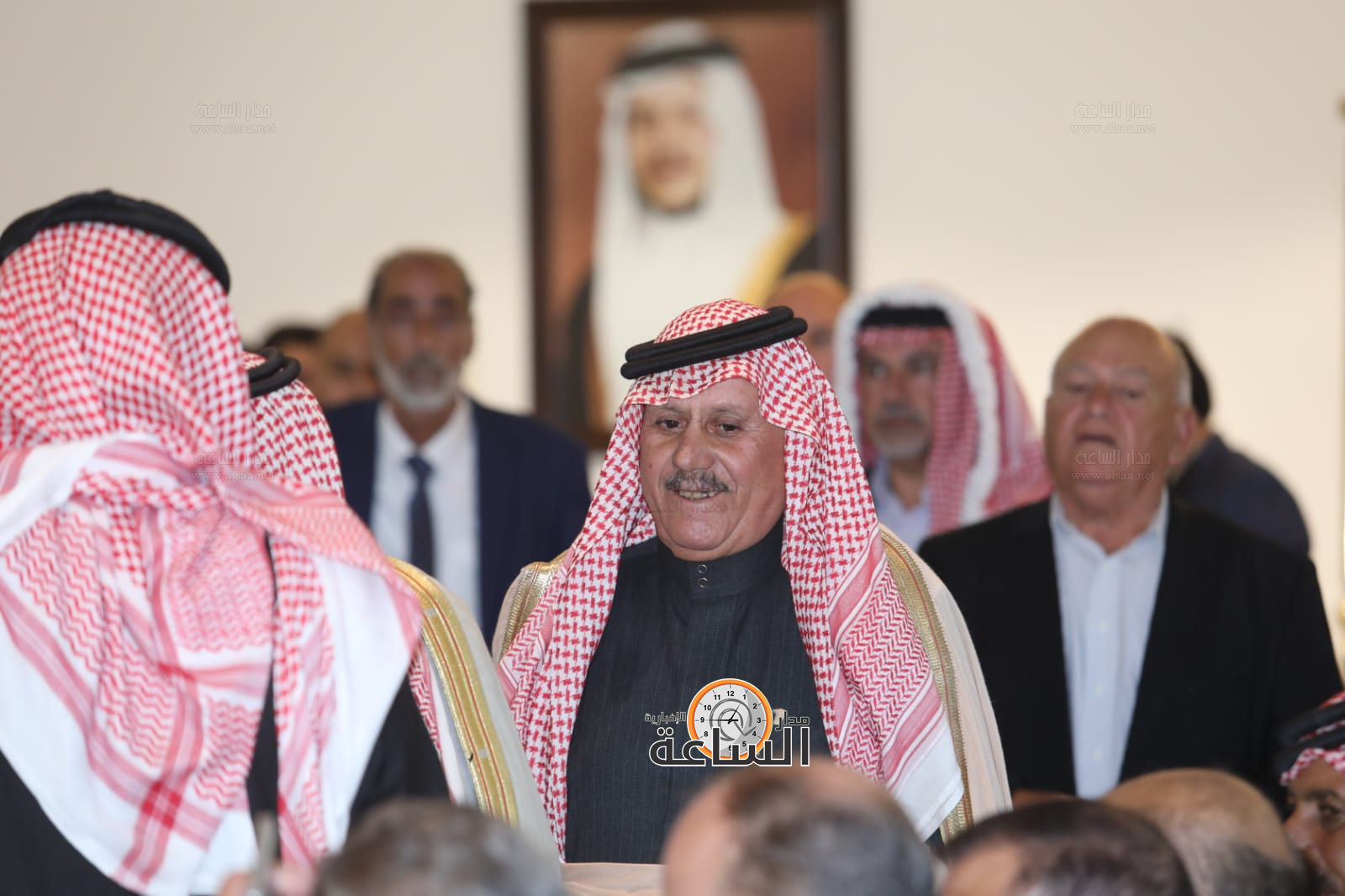 Madar Al-Saa Images 0.10961444680686827