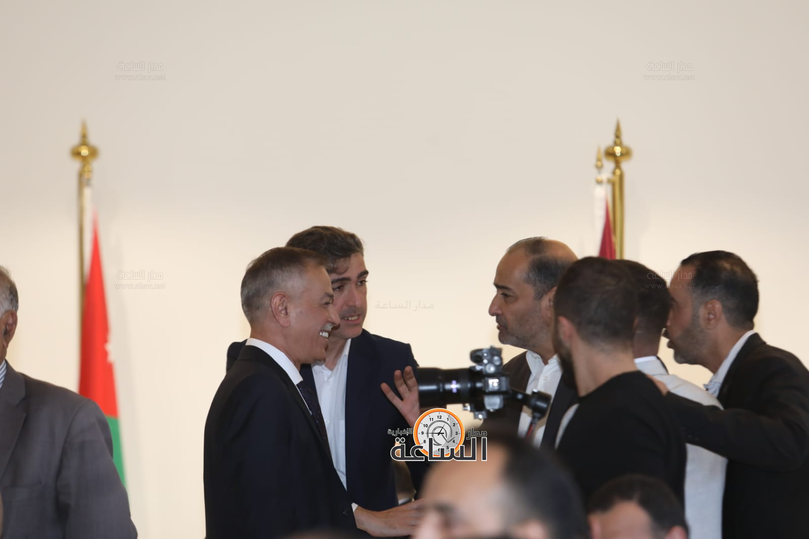 Madar Al-Saa Images 0.9603243486992095