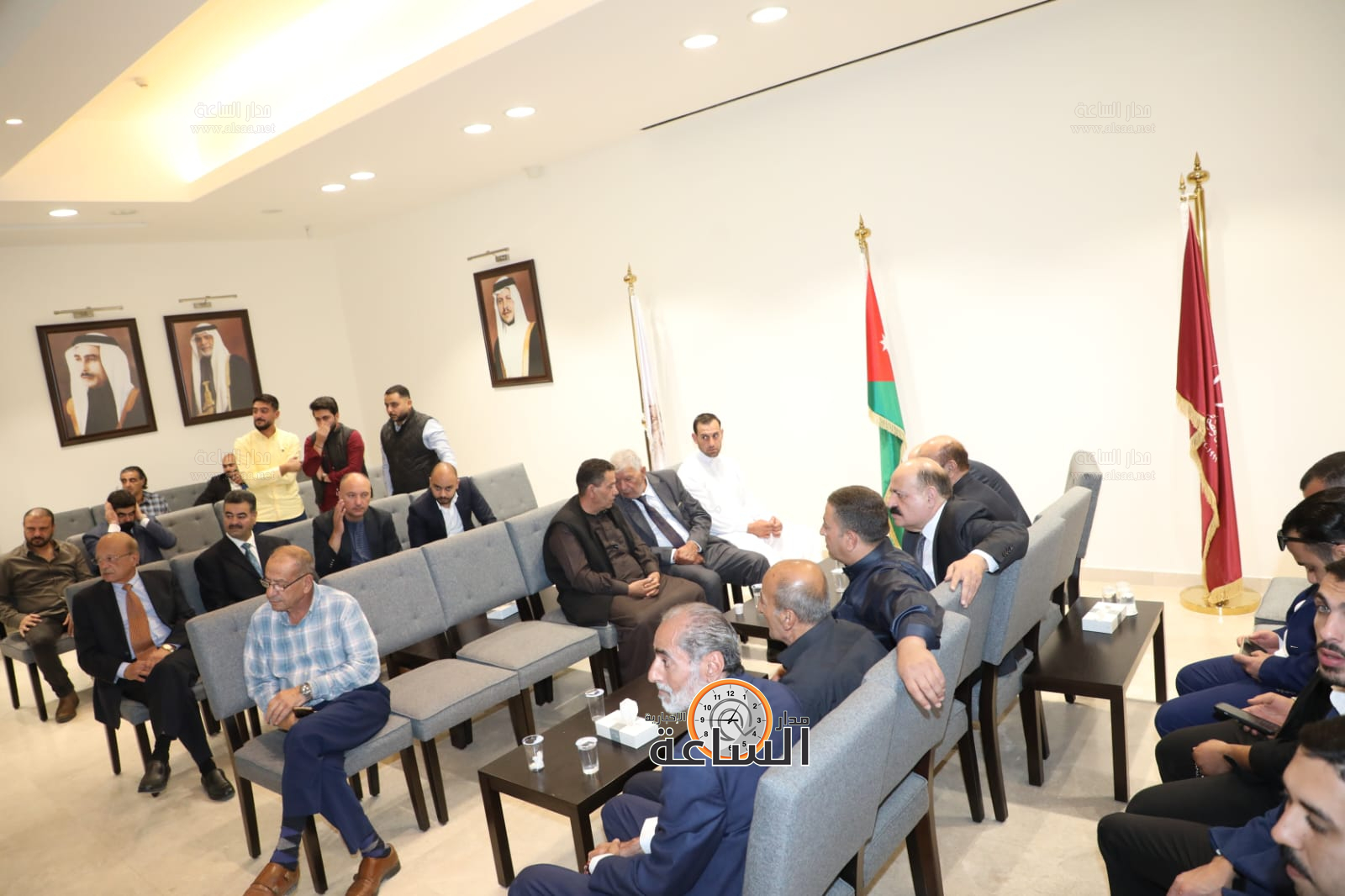 Madar Al-Saa Images 0.7858844167716741