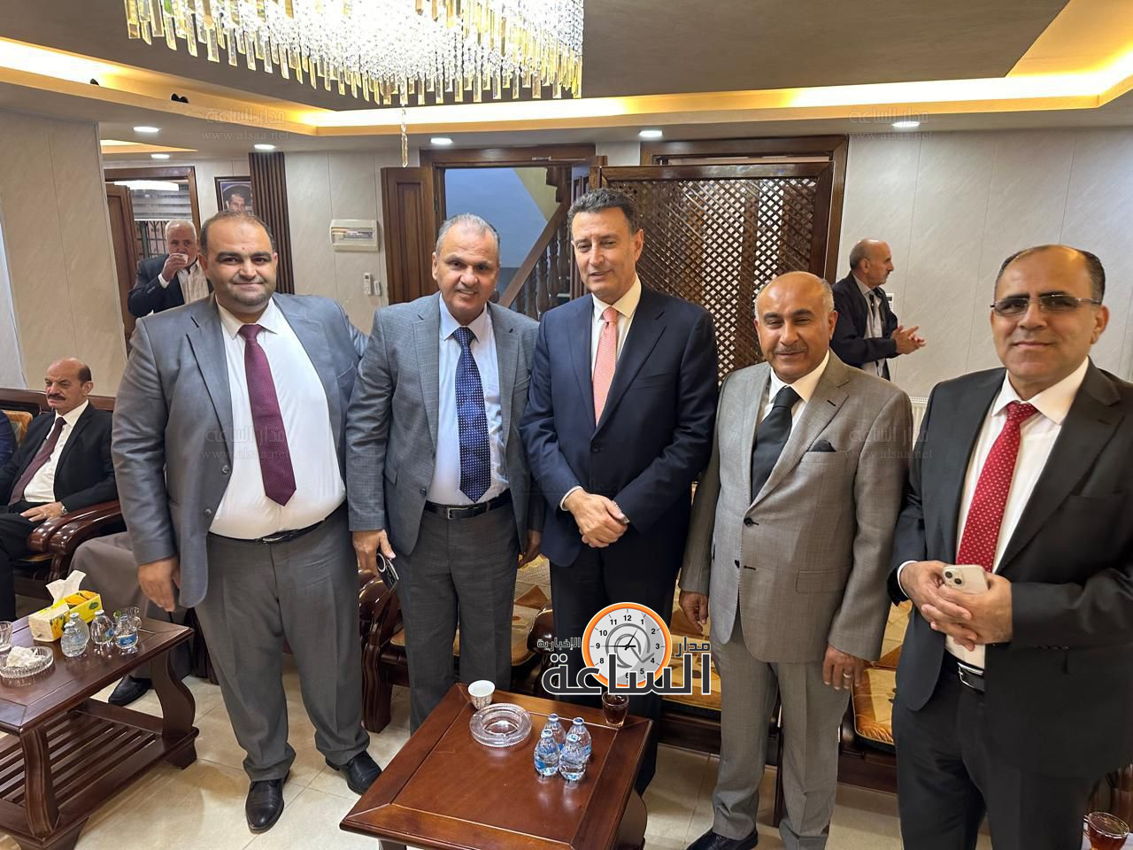 Madar Al-Saa Images 0.47658173948877525