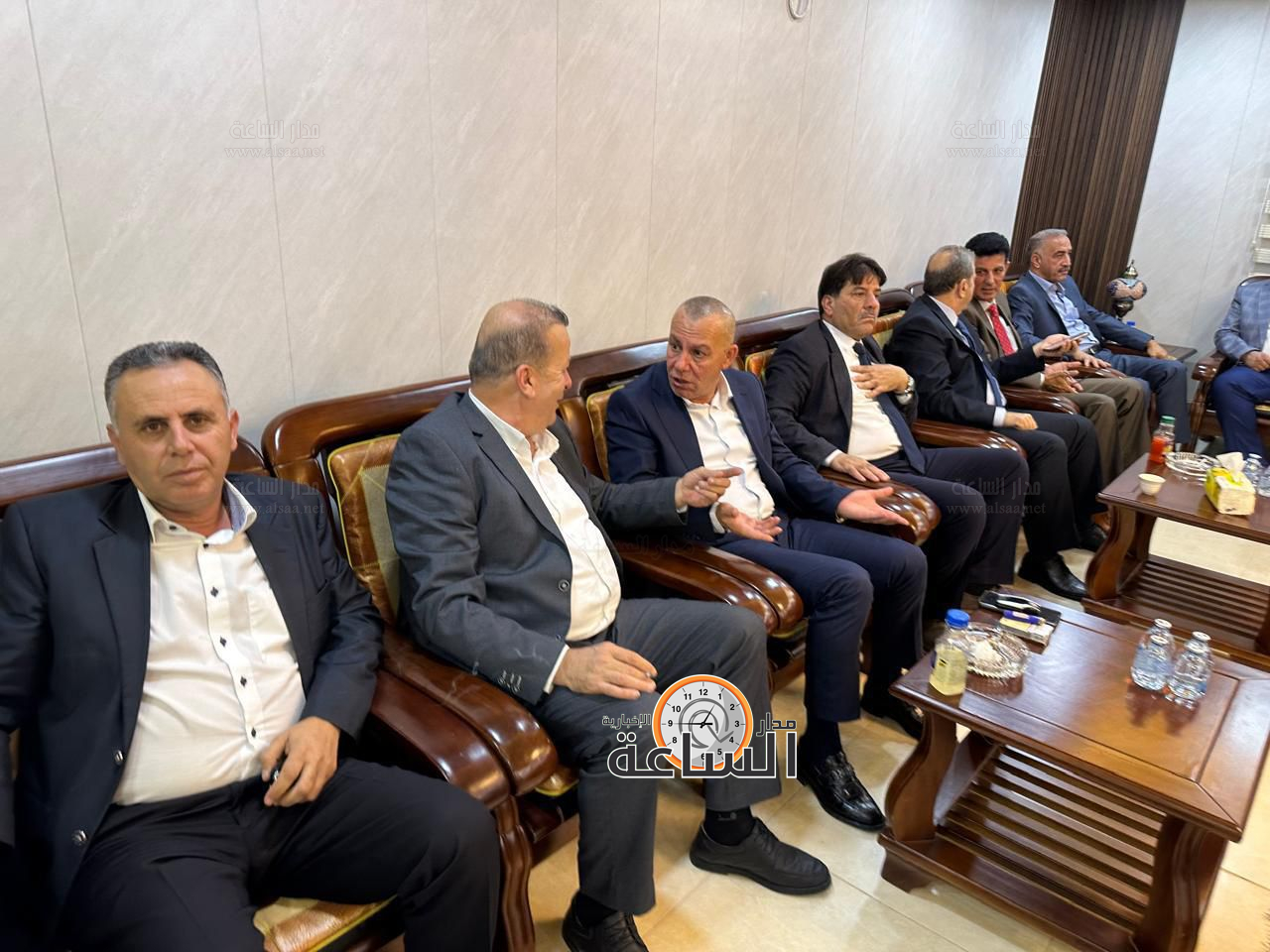 Madar Al-Saa Images 0.8788871726985192