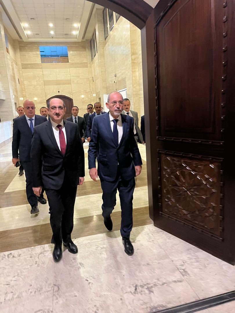 Madar Al-Saa Images 0.4091555216278684