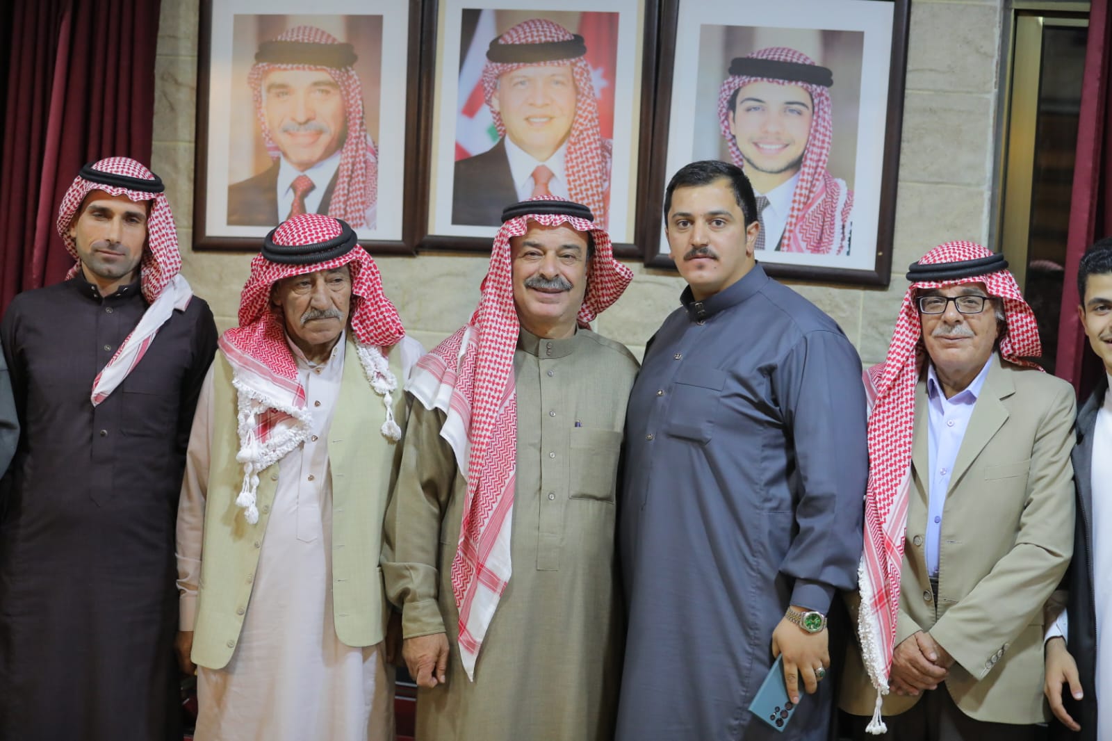 Madar Al-Saa Images 0.6382813335113566