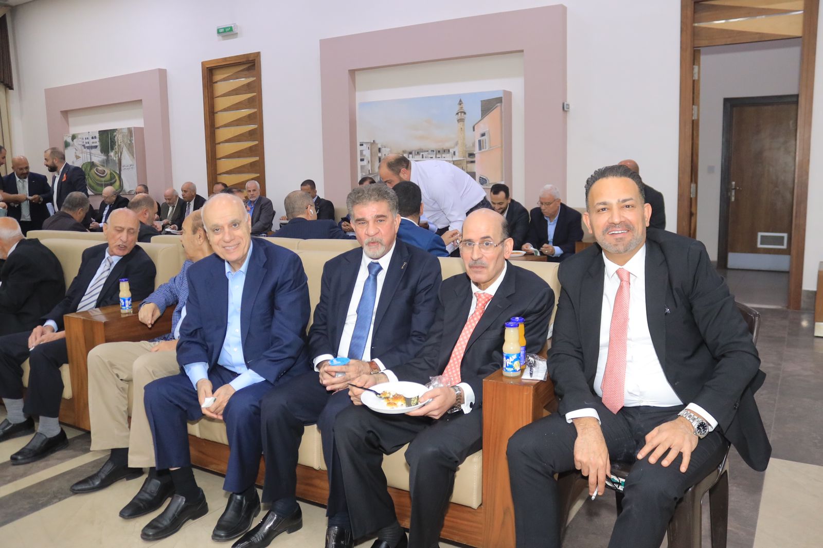 Madar Al-Saa Images 0.9432582306318744