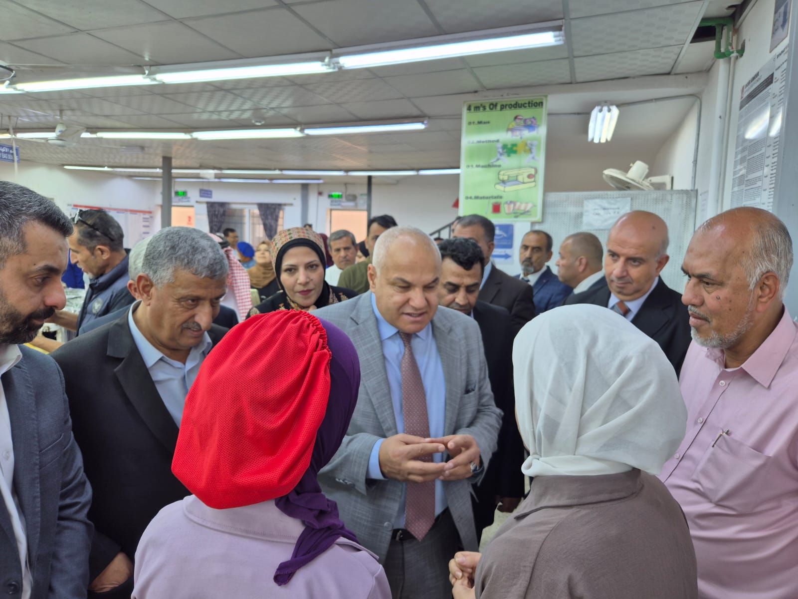 Madar Al-Saa Images 0.528927291774308