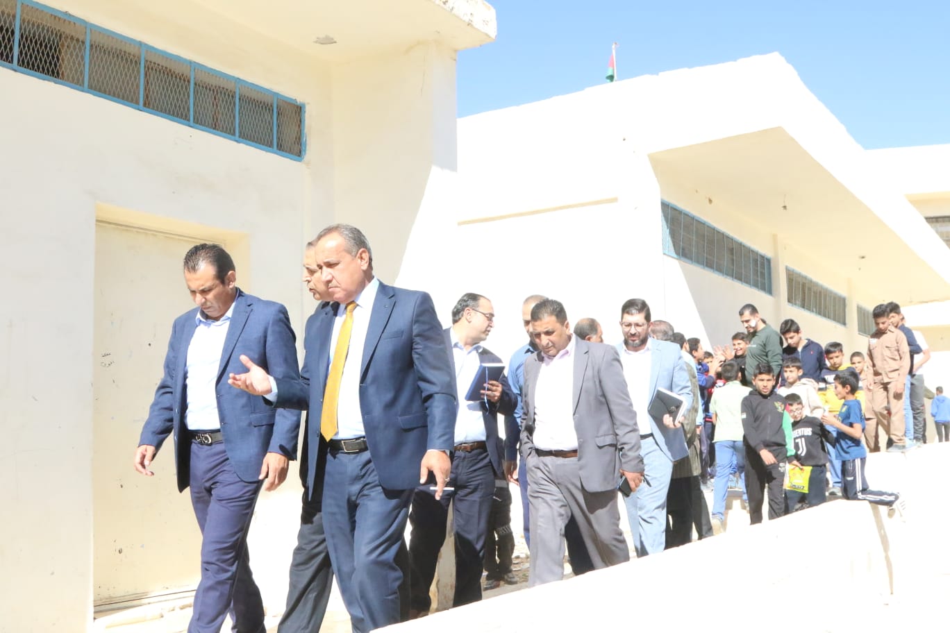 Madar Al-Saa Images 0.6378264003833574