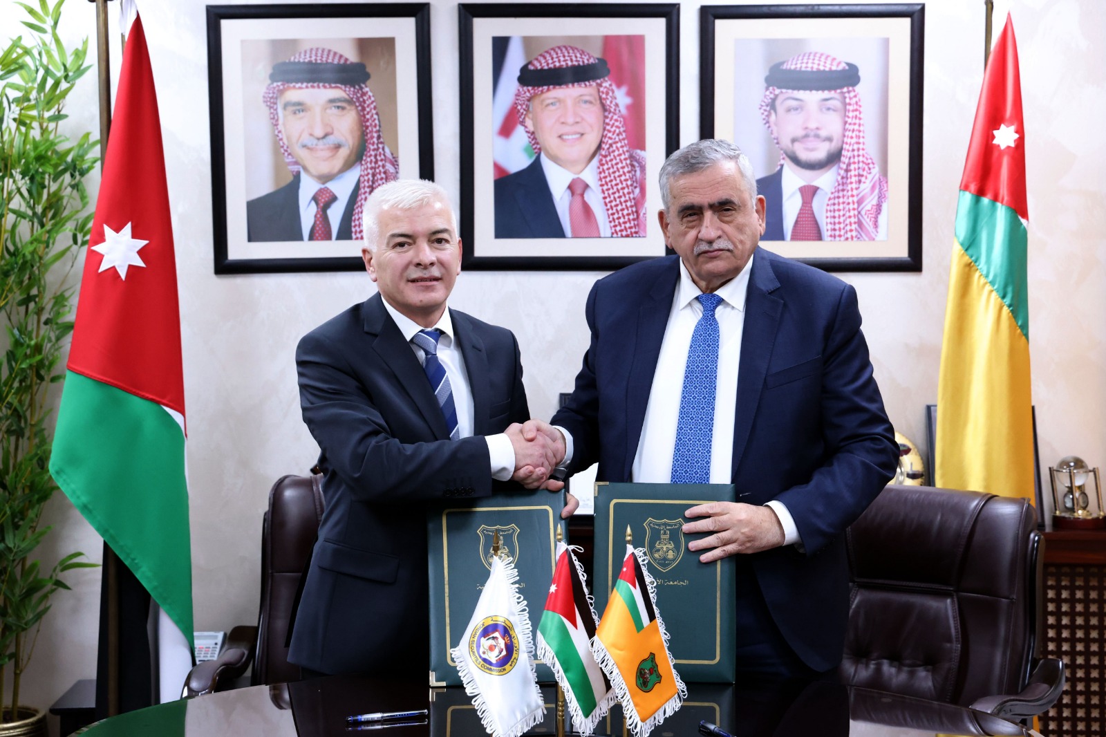 Madar Al-Saa Images 0.5468642755673263