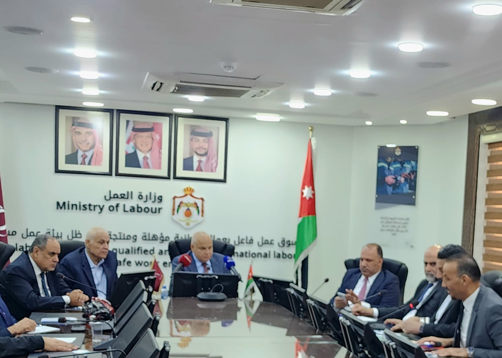 Madar Al-Saa Images 0.15180188991500887