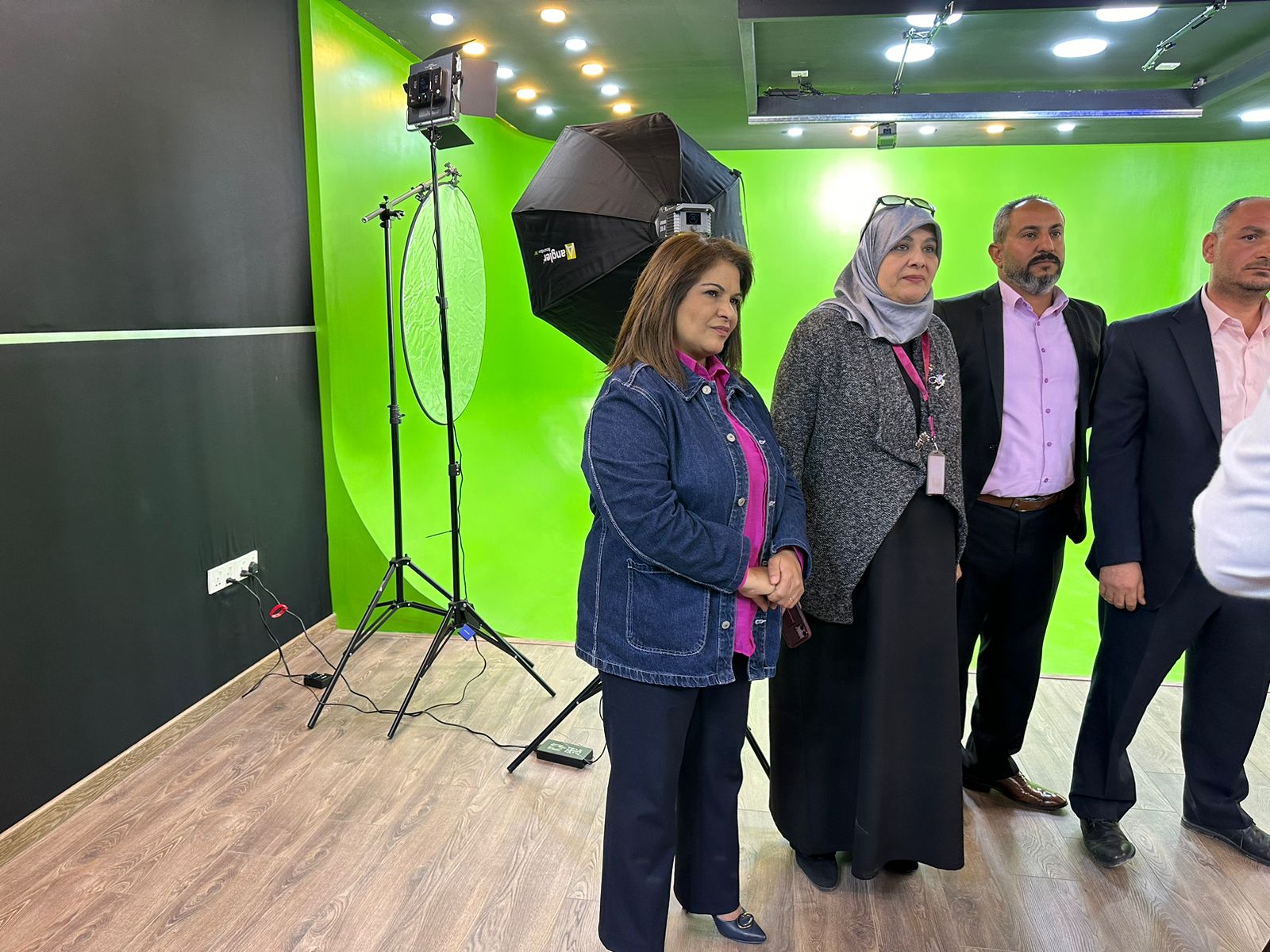 Madar Al-Saa Images 0.4648389150570251