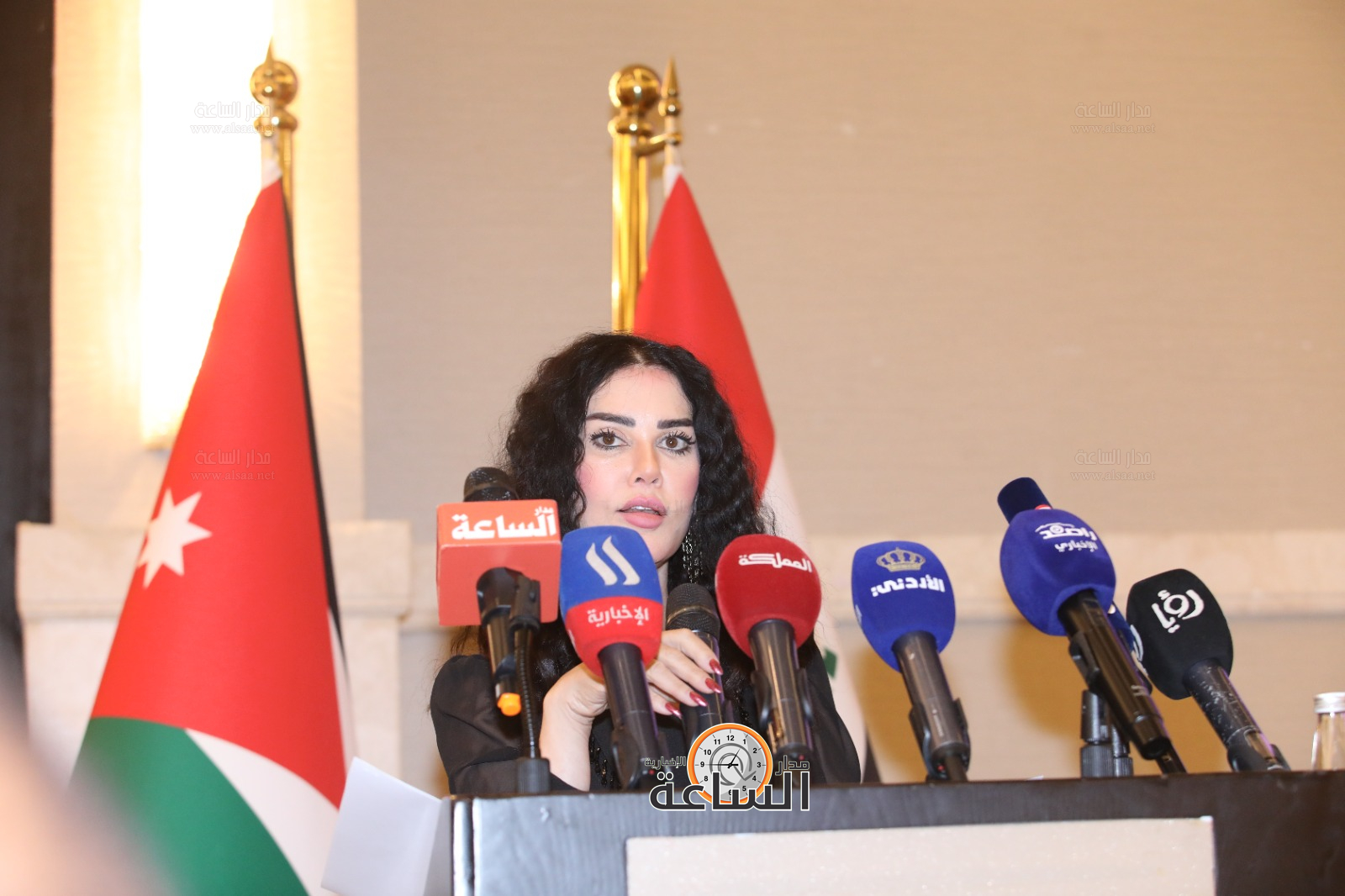 Madar Al-Saa Images 0.4921241329407182