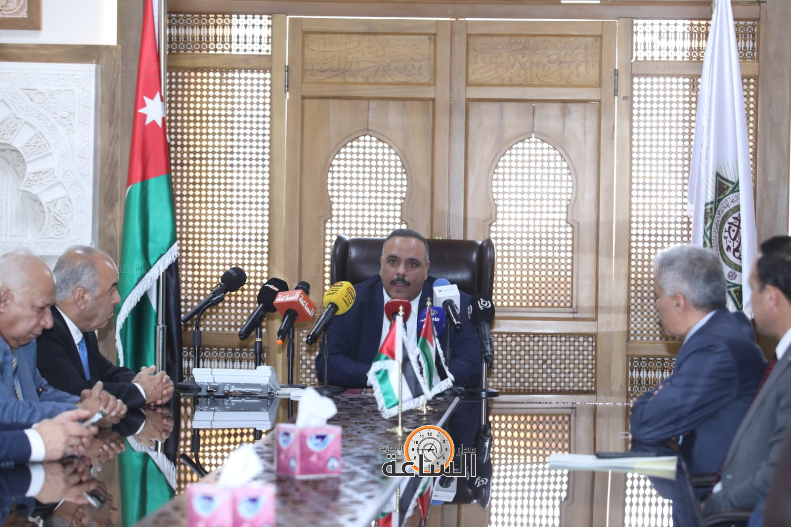 Madar Al-Saa Images 0.5634717784313783