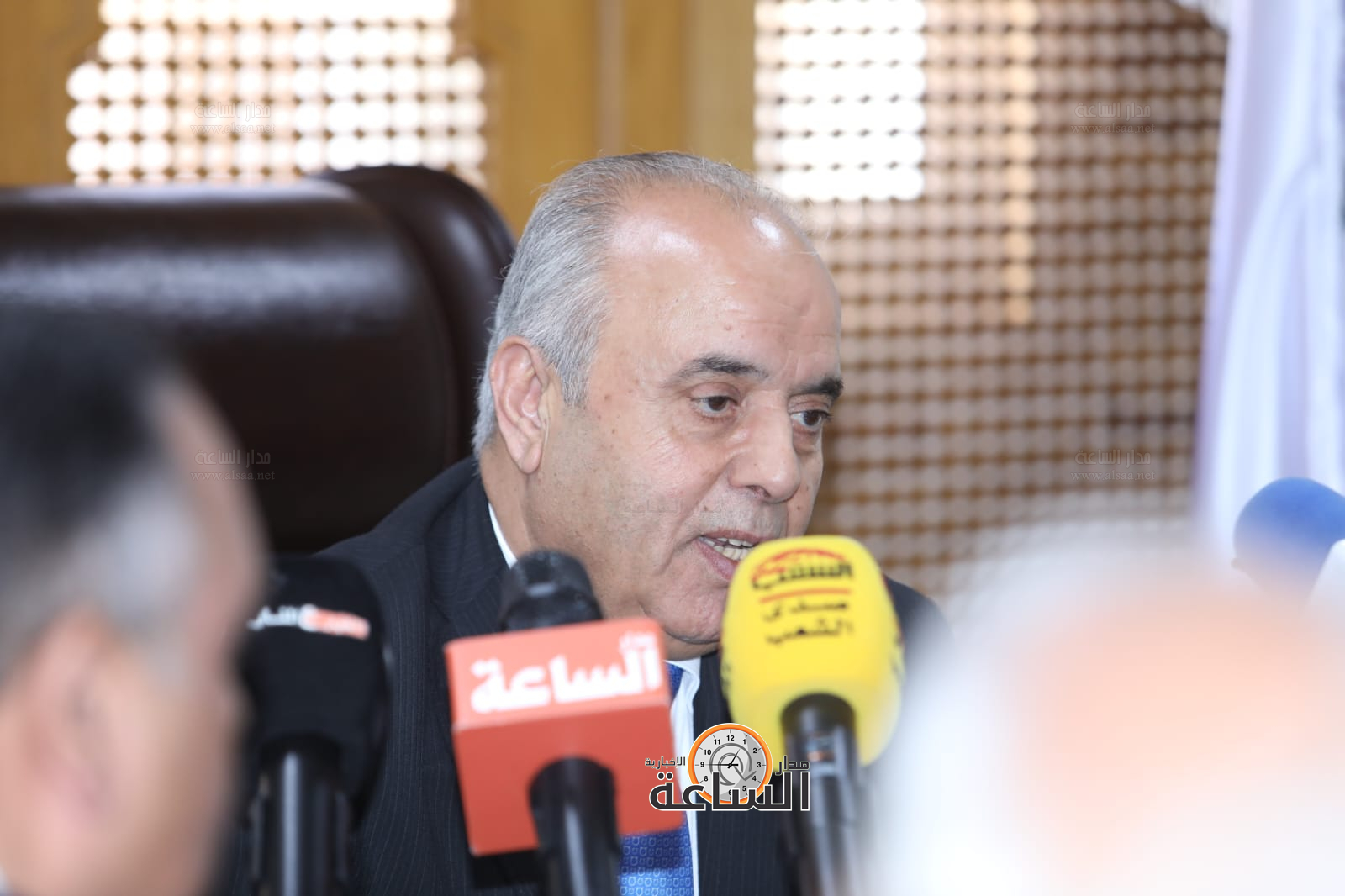 Madar Al-Saa Images 0.685350708949215