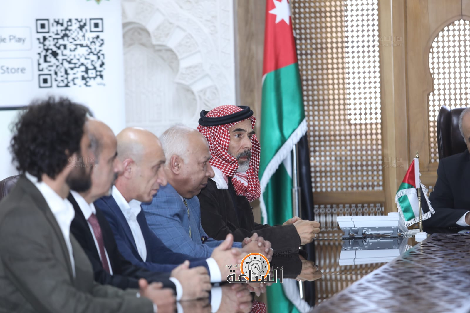 Madar Al-Saa Images 0.3048349326418316