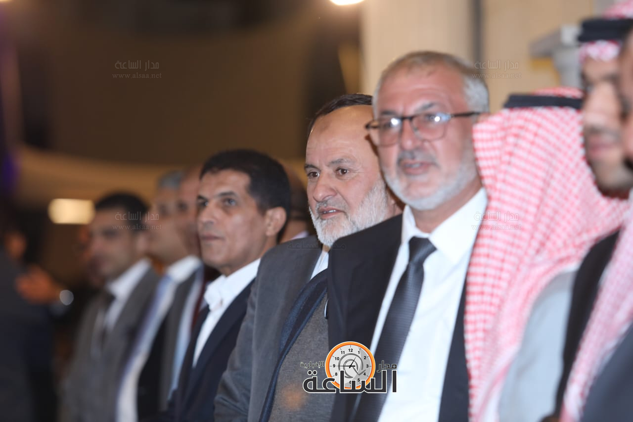 Madar Al-Saa Images 0.8754267460924905