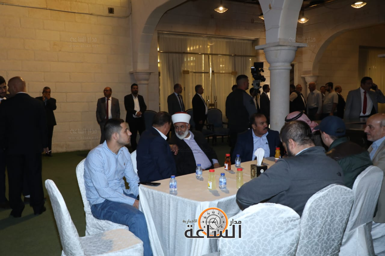 Madar Al-Saa Images 0.10902700909081475