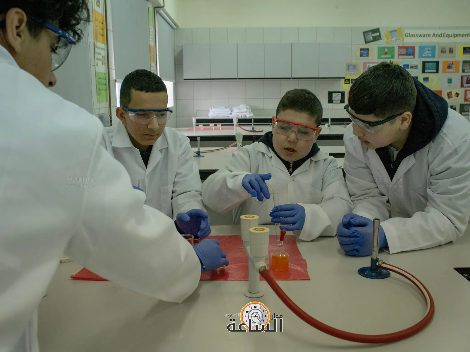 Madar Al-Saa Images 0.12099835652610502