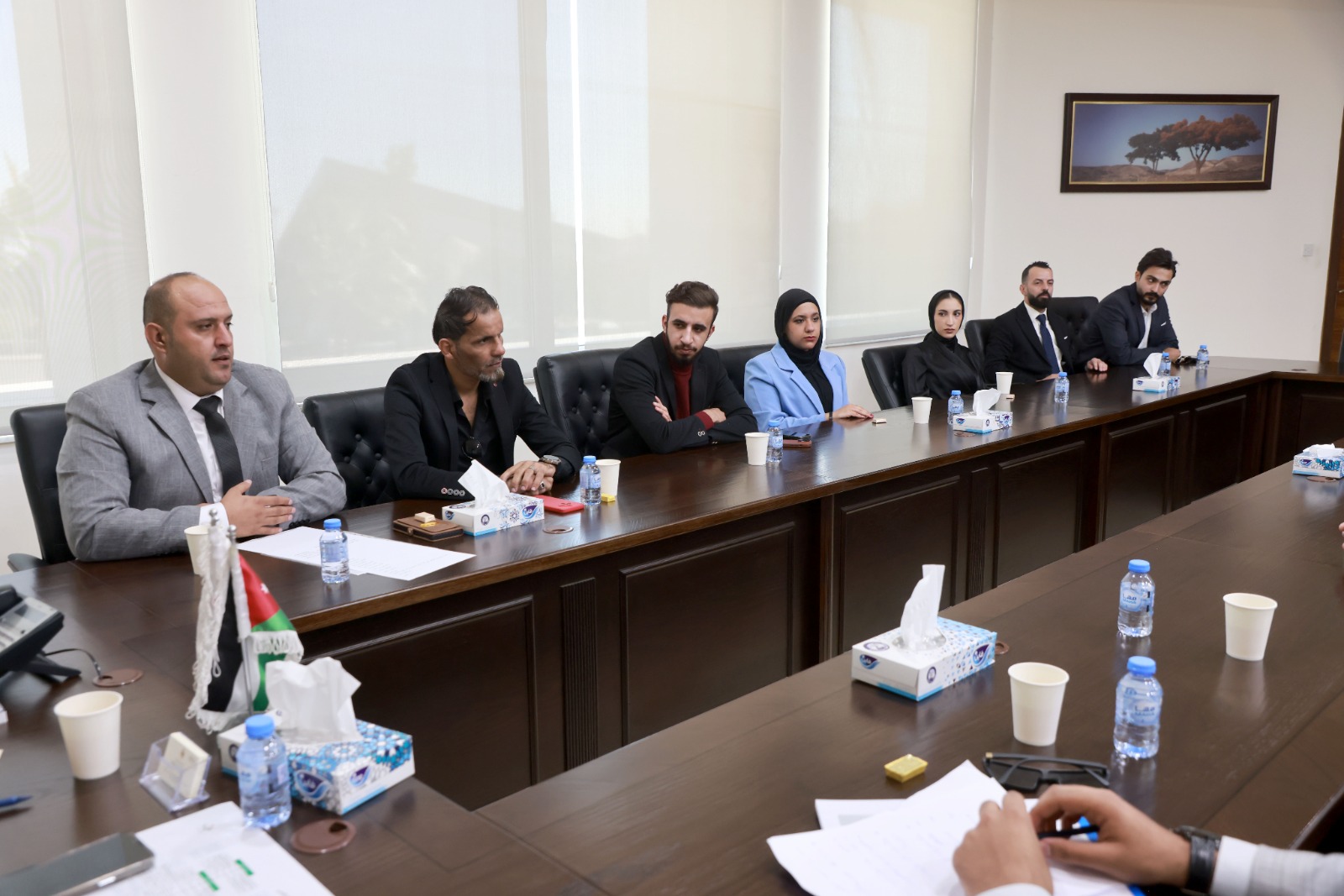 Madar Al-Saa Images 0.15625527237162617