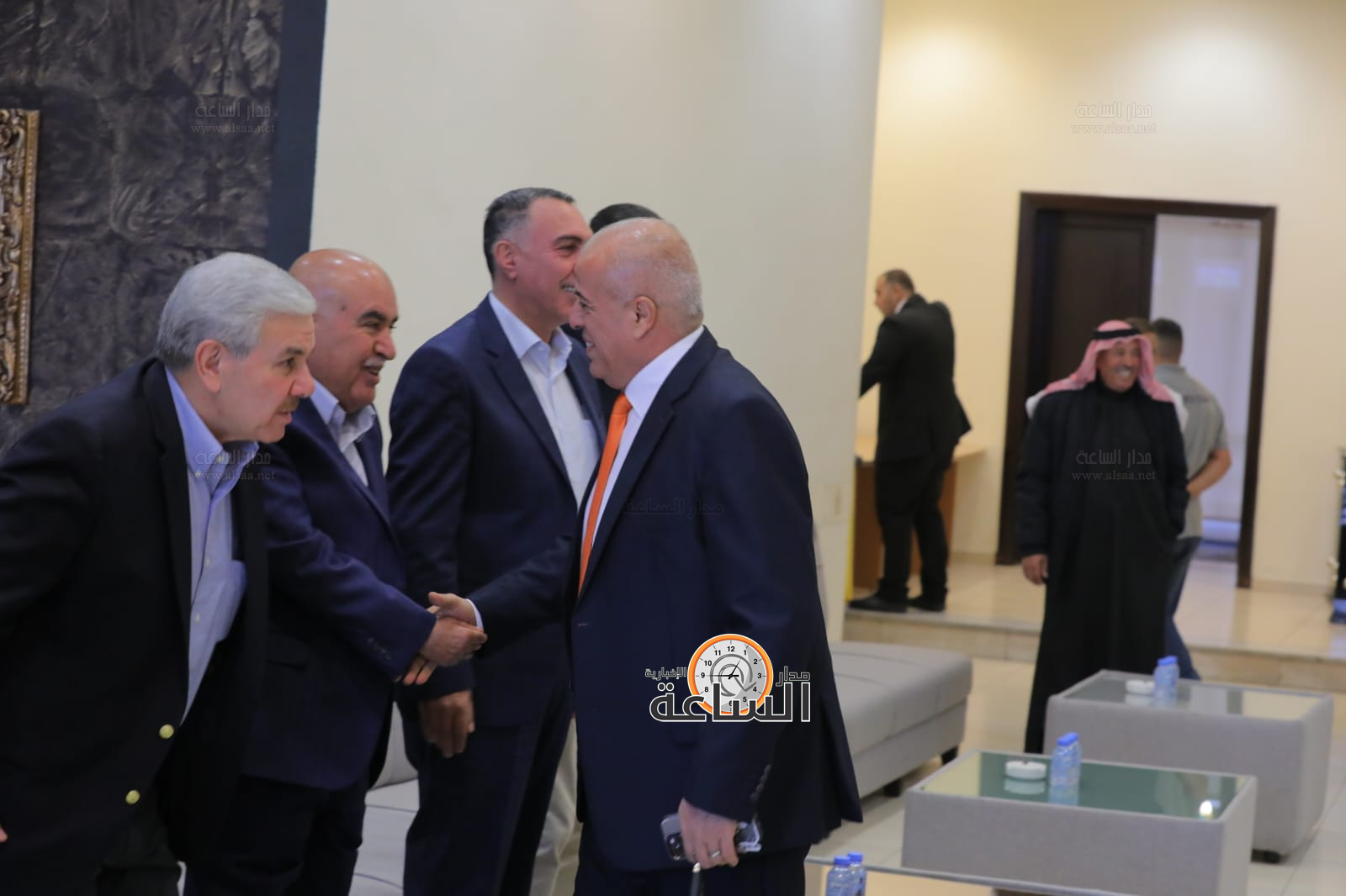 Madar Al-Saa Images 0.9386722699285204