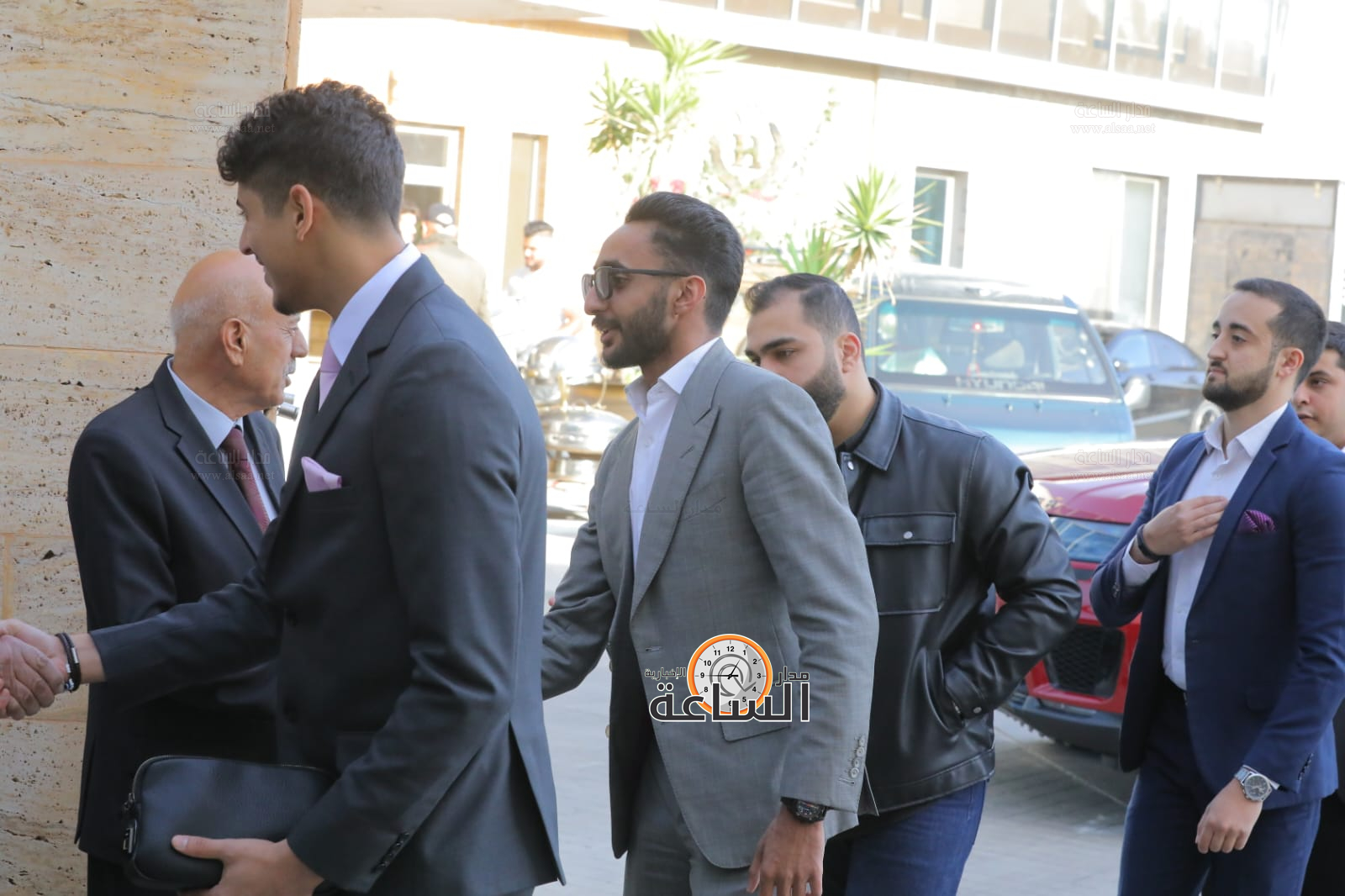 Madar Al-Saa Images 0.24050434093504935