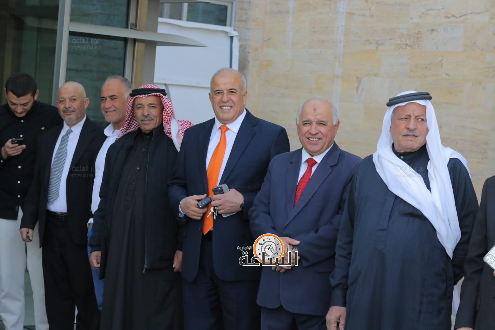 Madar Al-Saa Images 0.7985593330381131