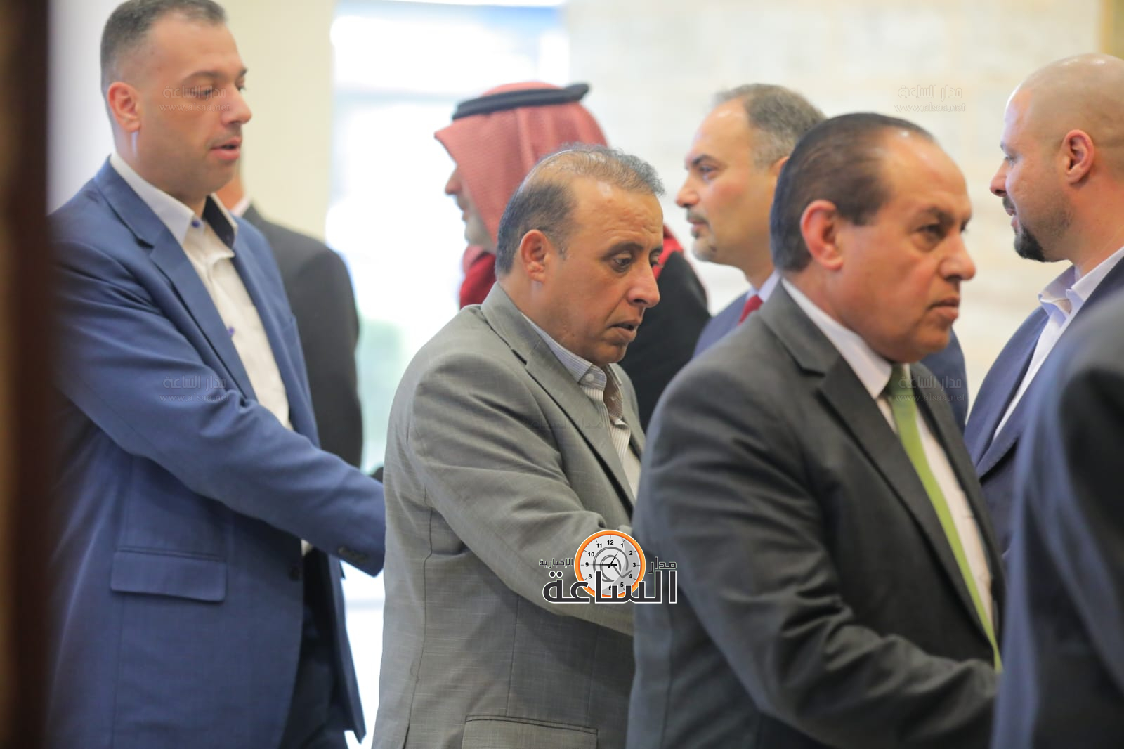 Madar Al-Saa Images 0.16296181669251553