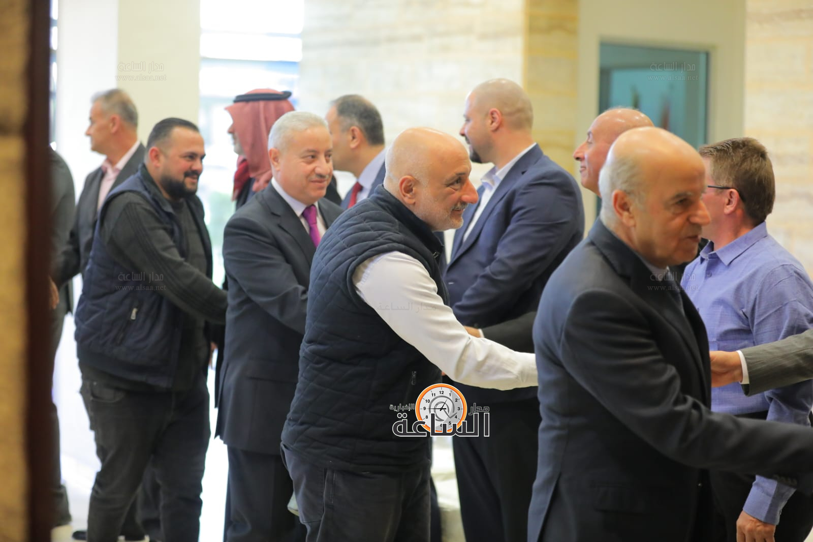 Madar Al-Saa Images 0.6688379696403872