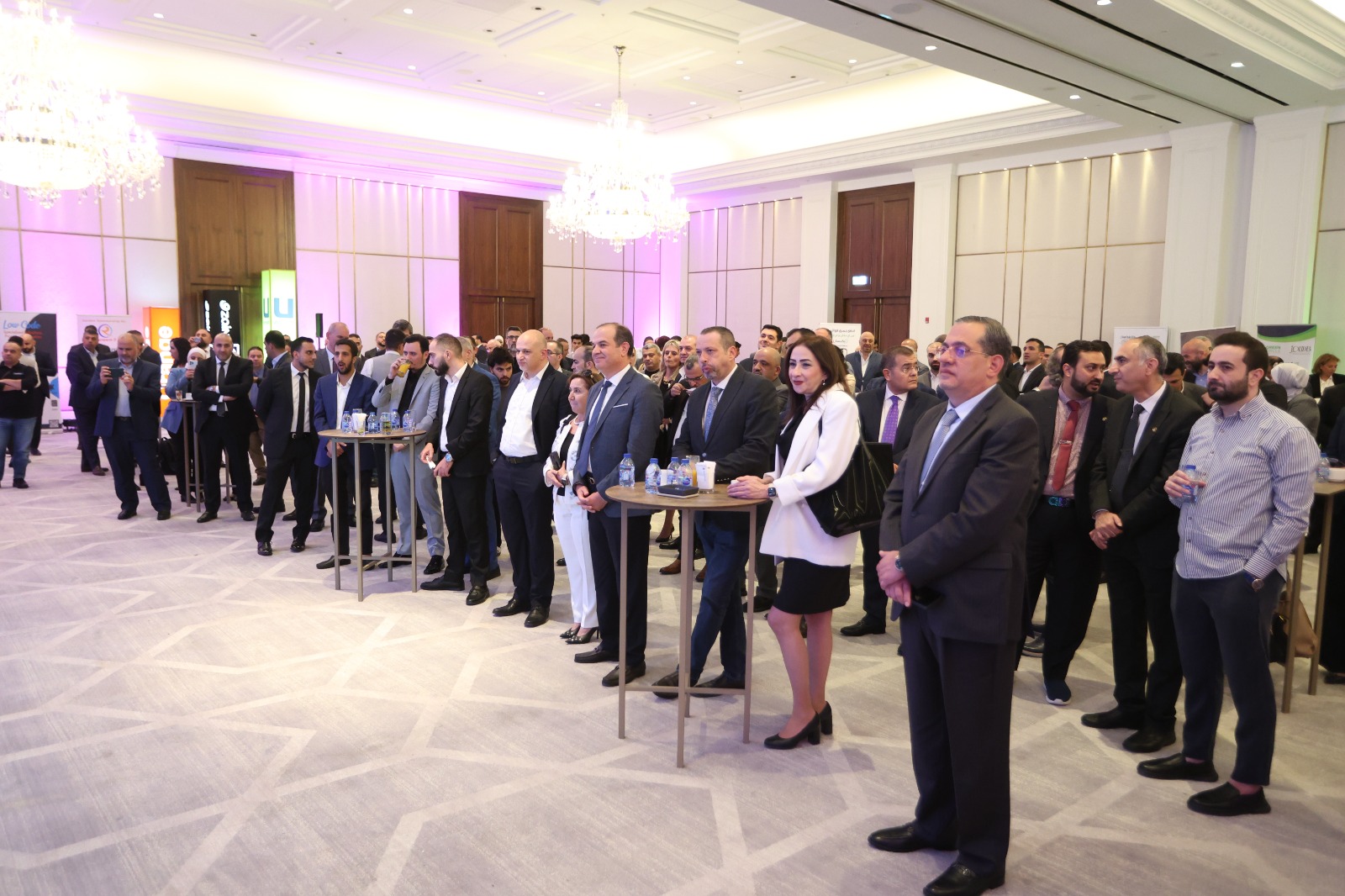 Madar Al-Saa Images 0.4489684157081604