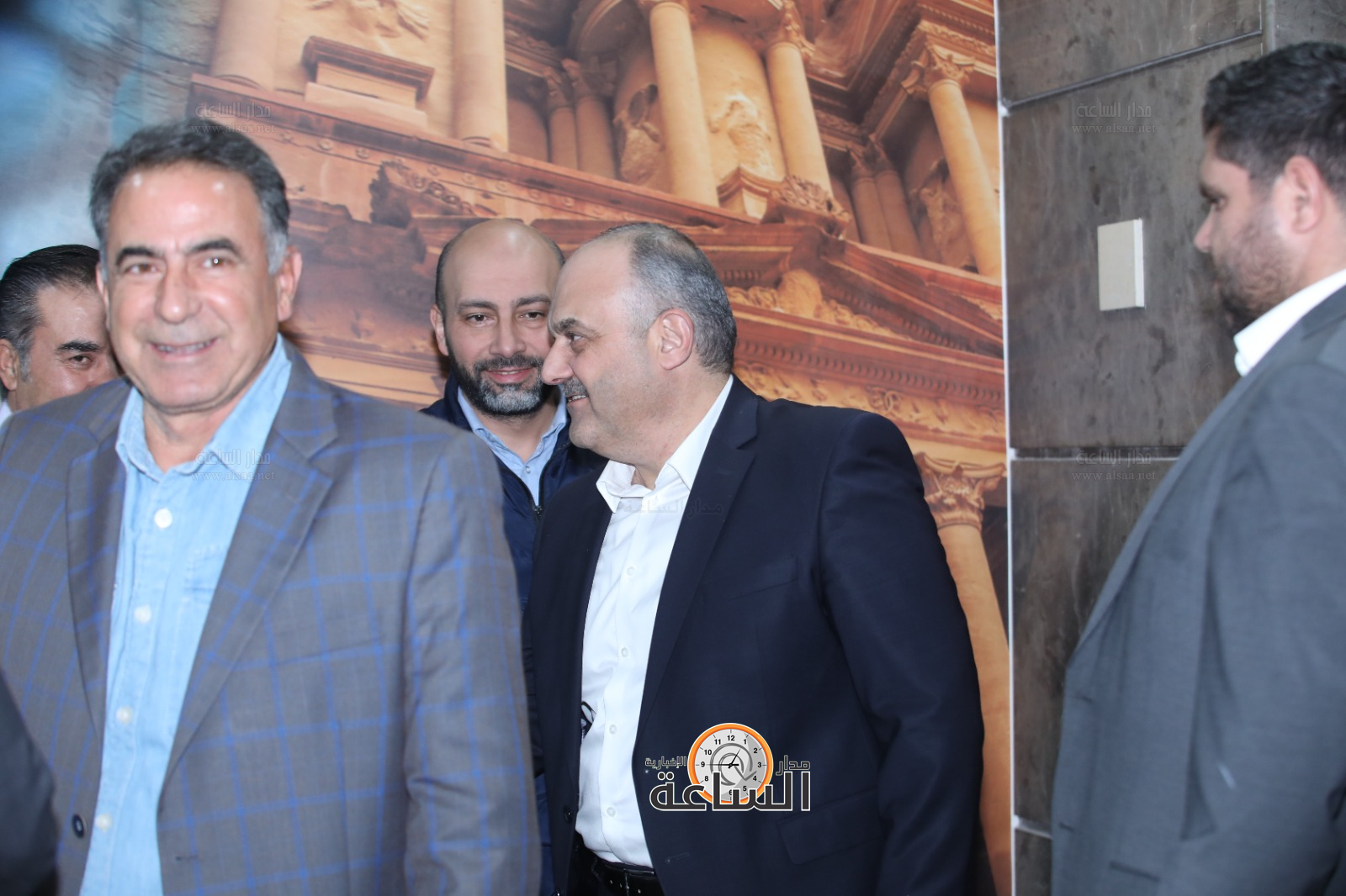 Madar Al-Saa Images 0.8428141887316953