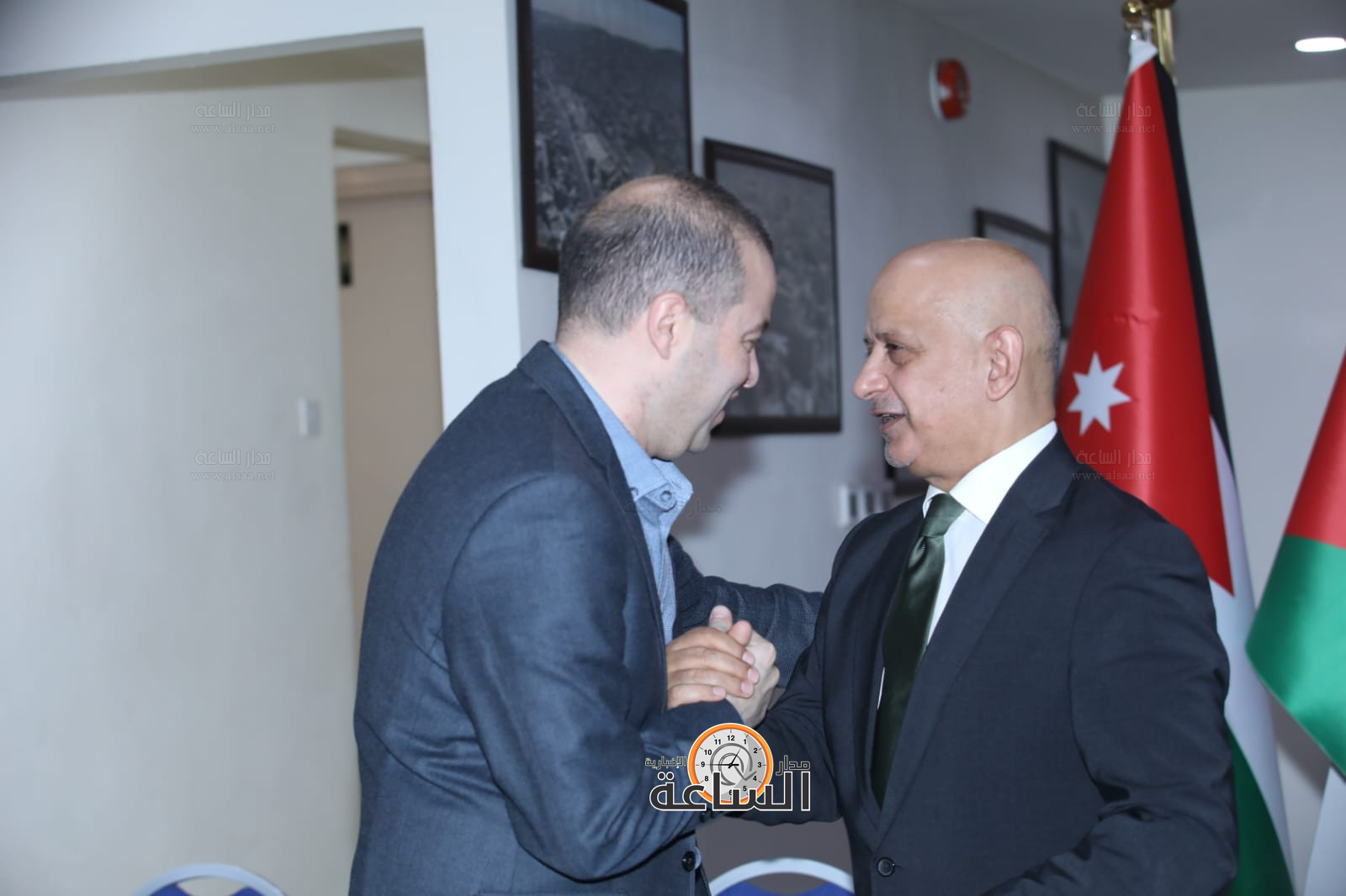 Madar Al-Saa Images 0.9897654278161478