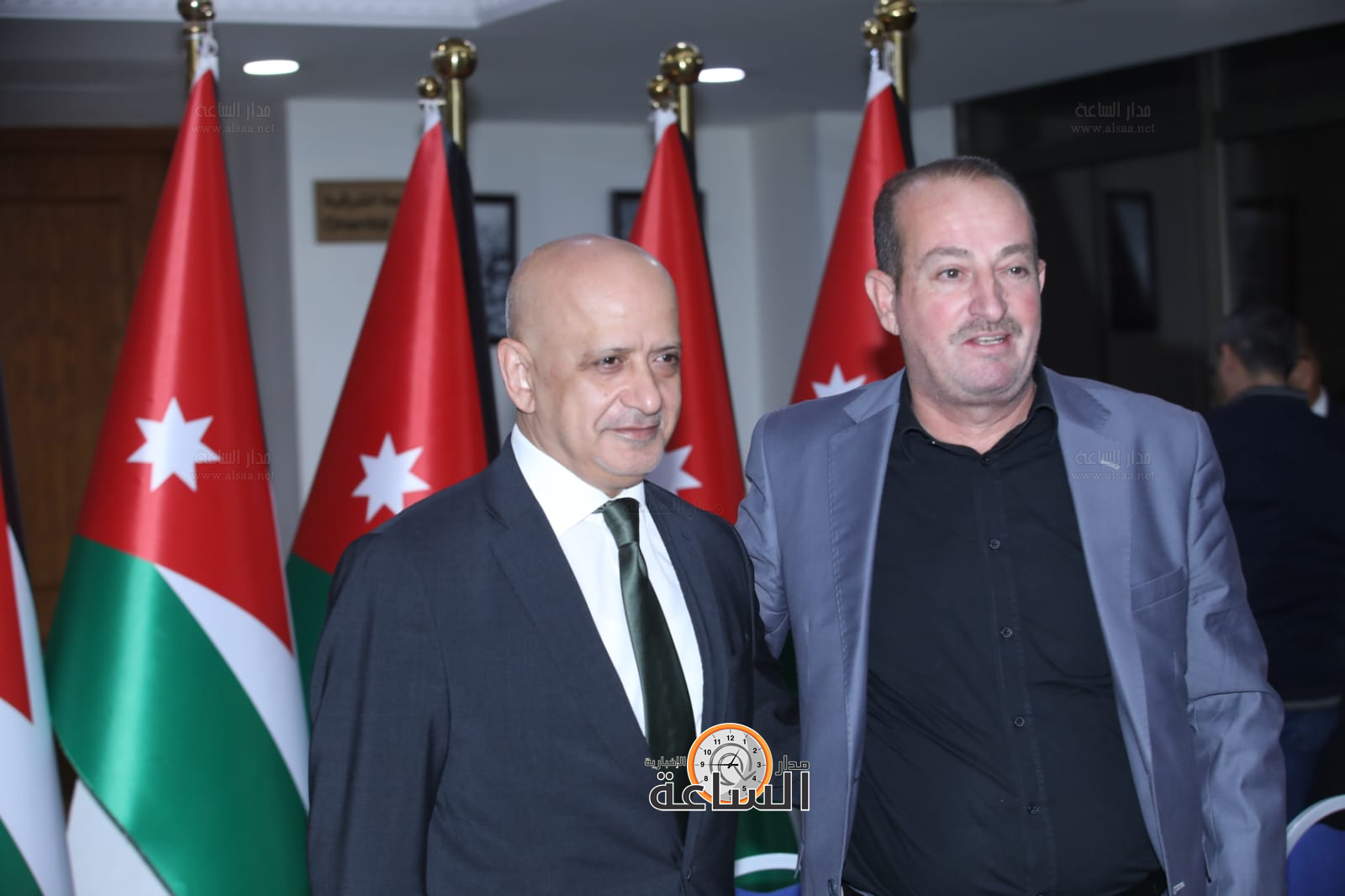 Madar Al-Saa Images 0.5382452123592769