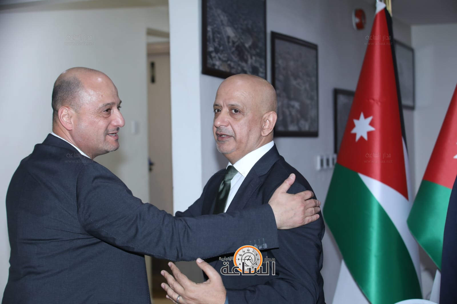 Madar Al-Saa Images 0.7832750536870003