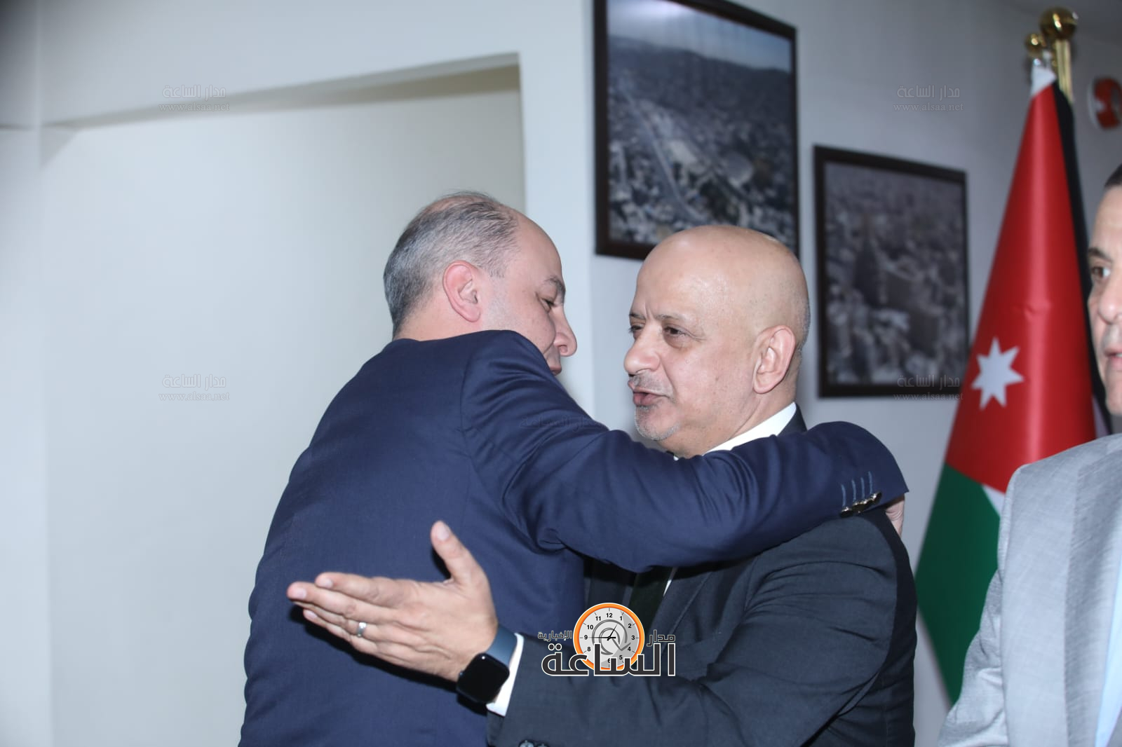 Madar Al-Saa Images 0.6808185601731893