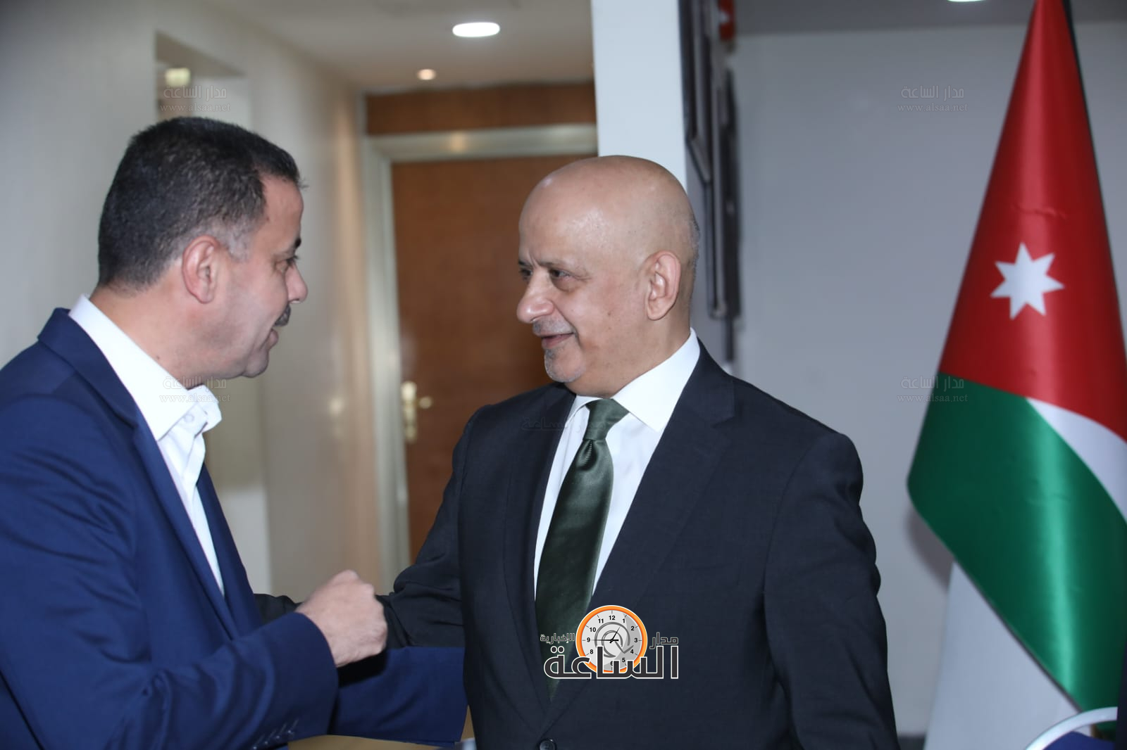 Madar Al-Saa Images 0.7337523344555141