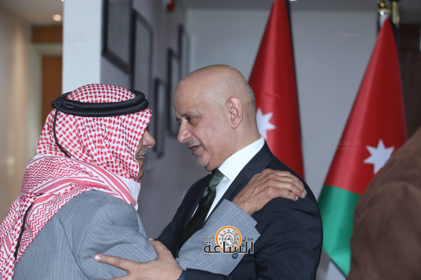 Madar Al-Saa Images 0.46846531560104365